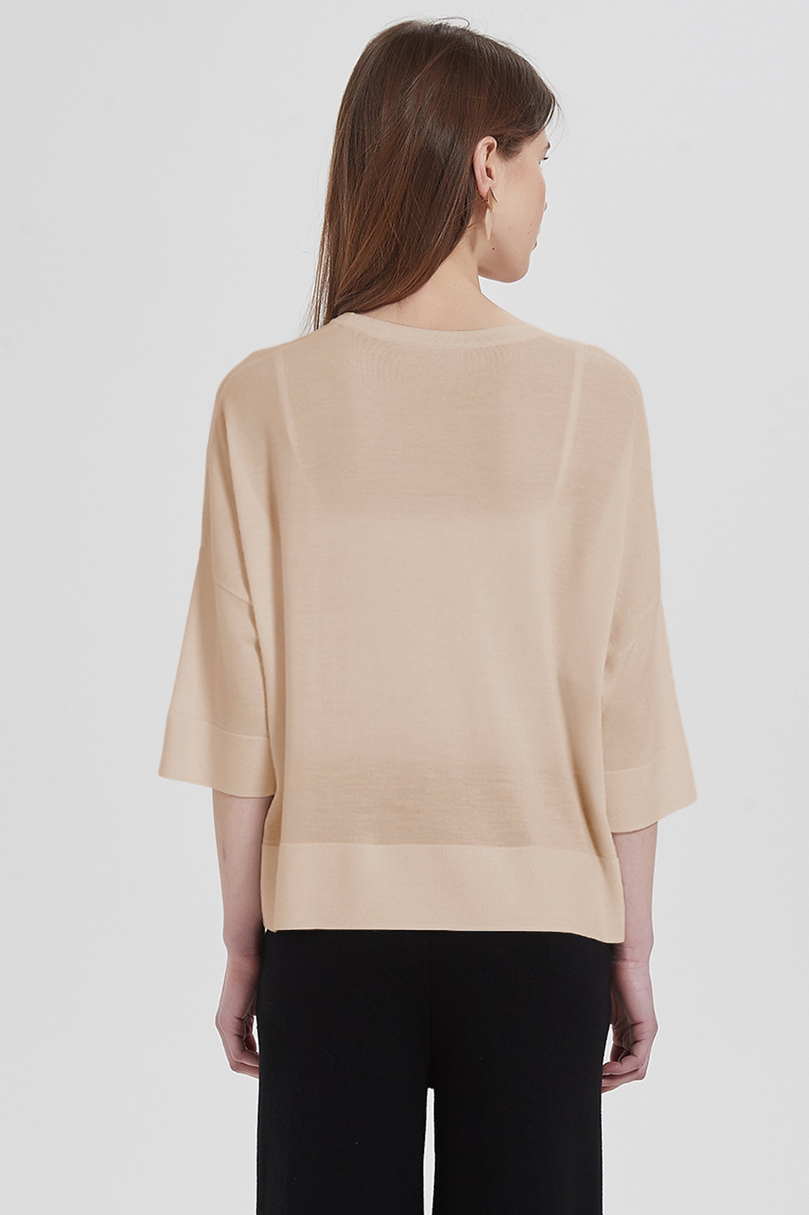 Analyzing image SKYEAira3_4SleeveMerinoWoolSweater_0009_SKYEAira3_4SleeveMerinoWoolSweater_11