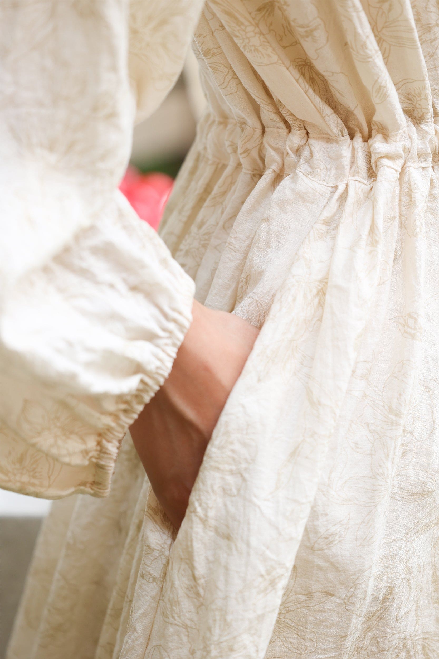SKYEAnastasiaDrawstringFloralPrintMidiDress_0000s_0004_Background