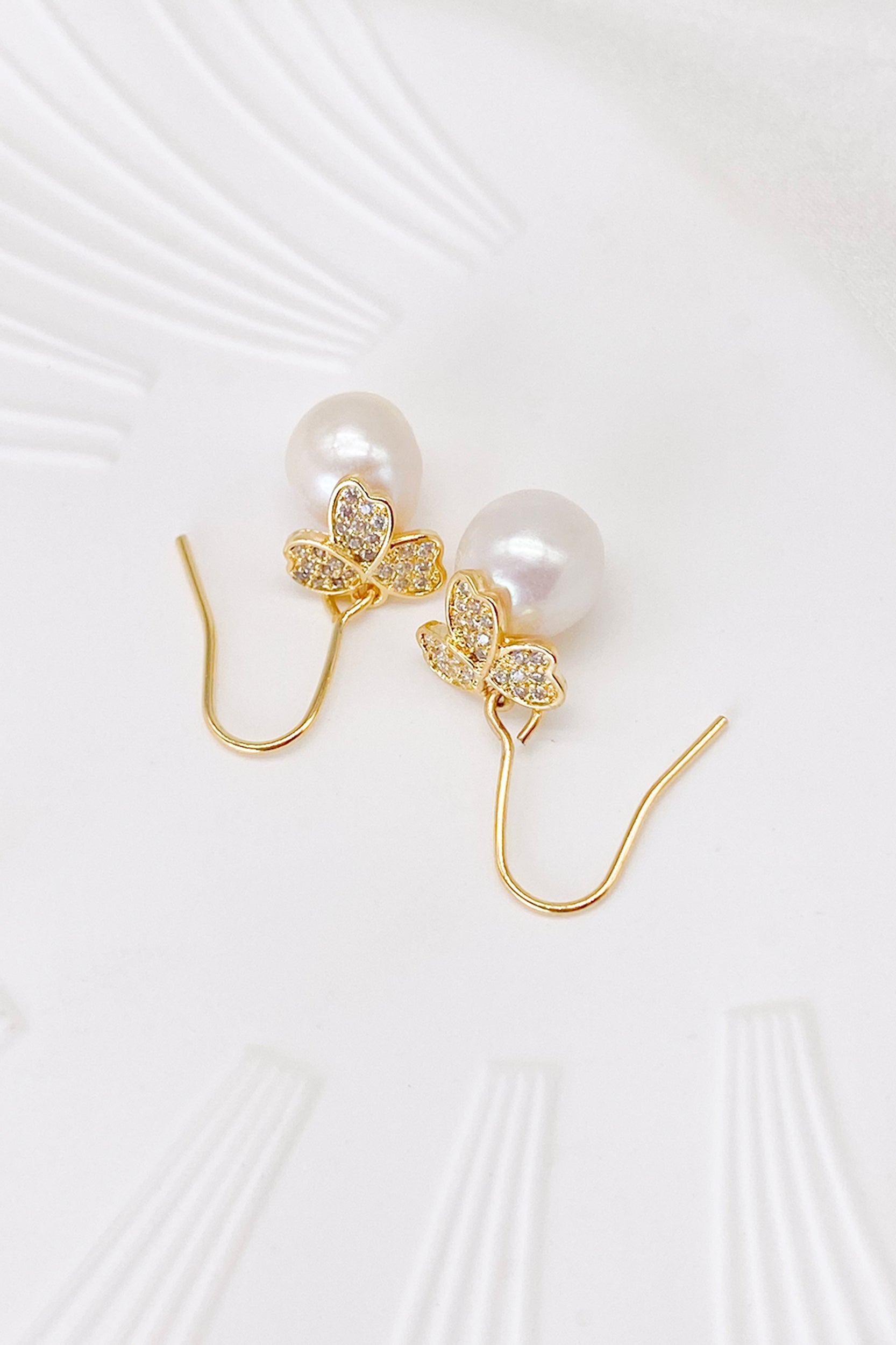 Catarina Gold Leaf Pearl Drop Earrings