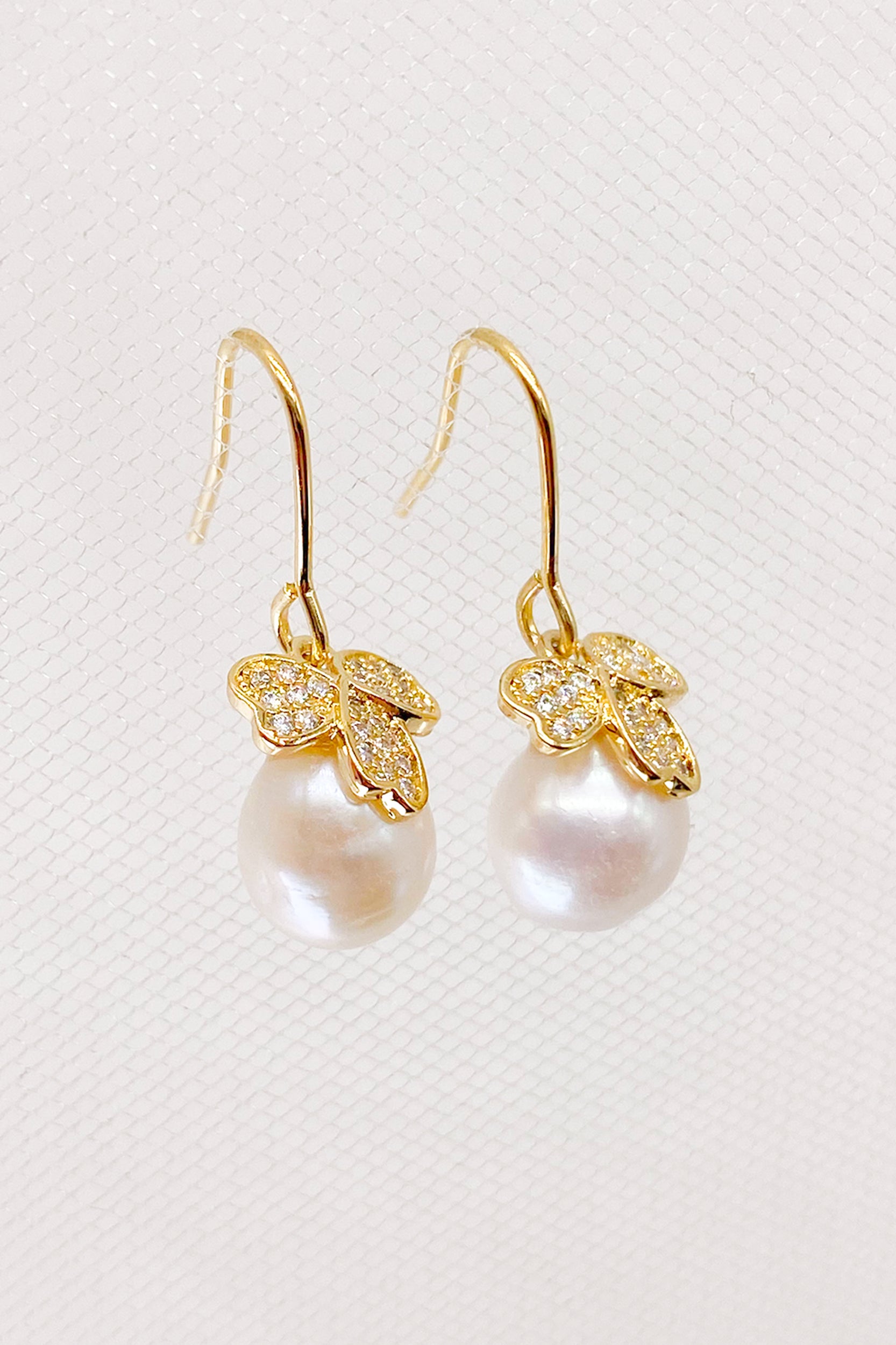 Catarina Gold Leaf Pearl Drop Earrings