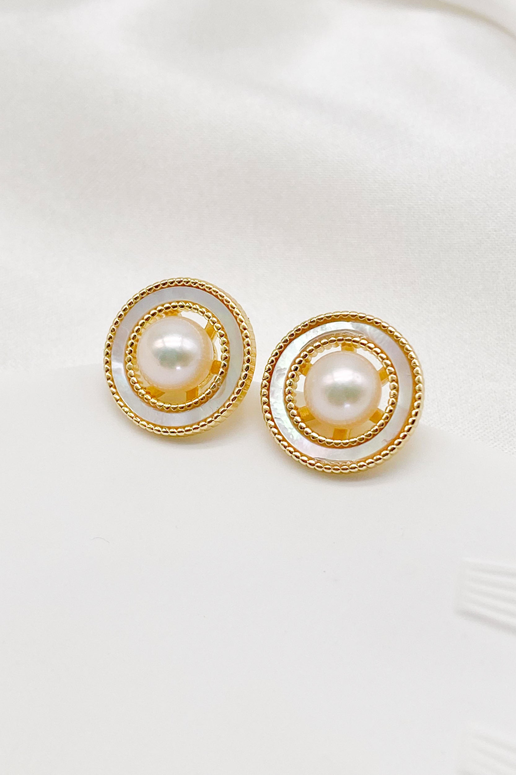 Cleo Mother of Pearl Stud Earrings
