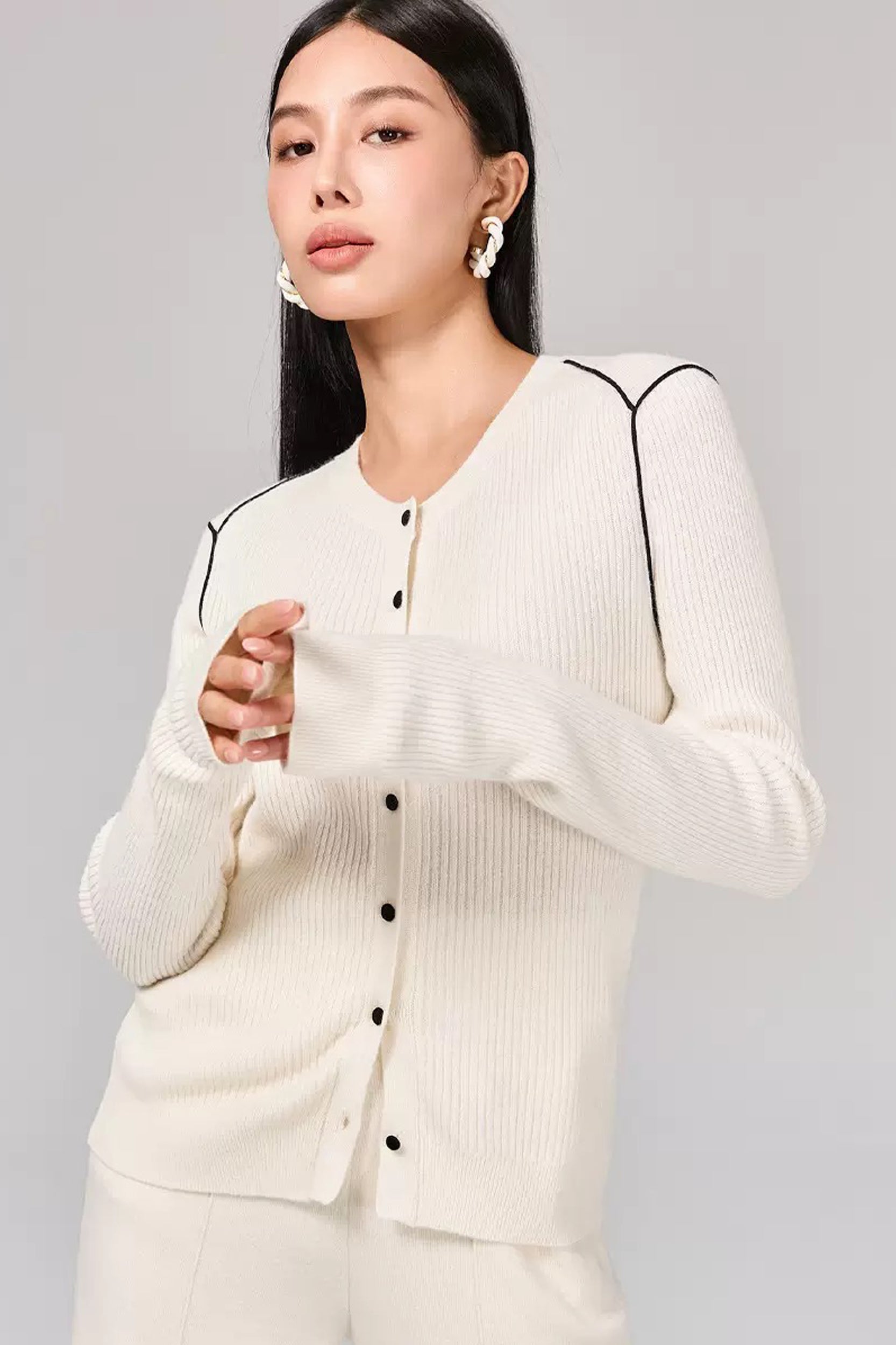 SKYECordeliaContrastPipingMerinoWoolRibbedCardigan_0000s_0005_Background