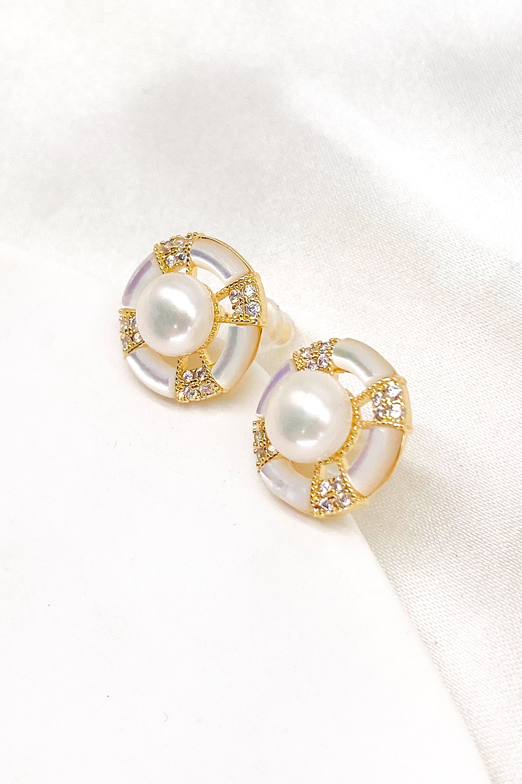Elijah Freshwater Pearl Halo Stud Earrings