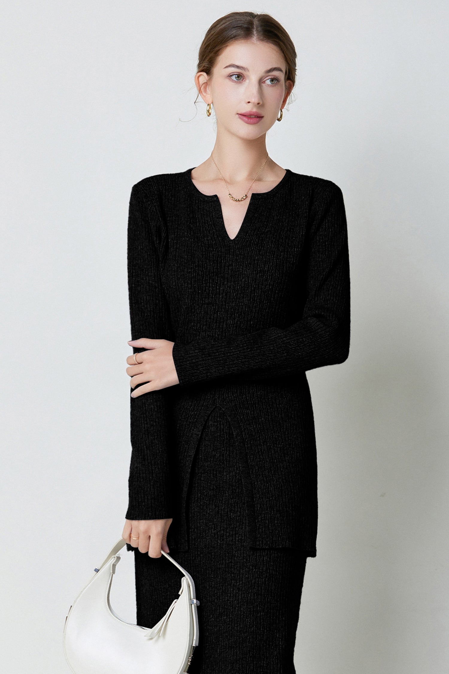 SKYEElsieV-neckSlitHemKnitTop_0016s_0001_Blackcopy6