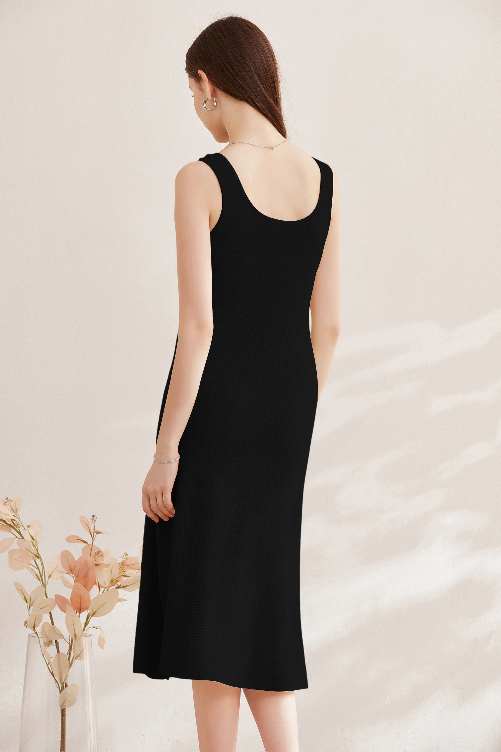 SKYEHazelV-neckStretchKnitFabric_5