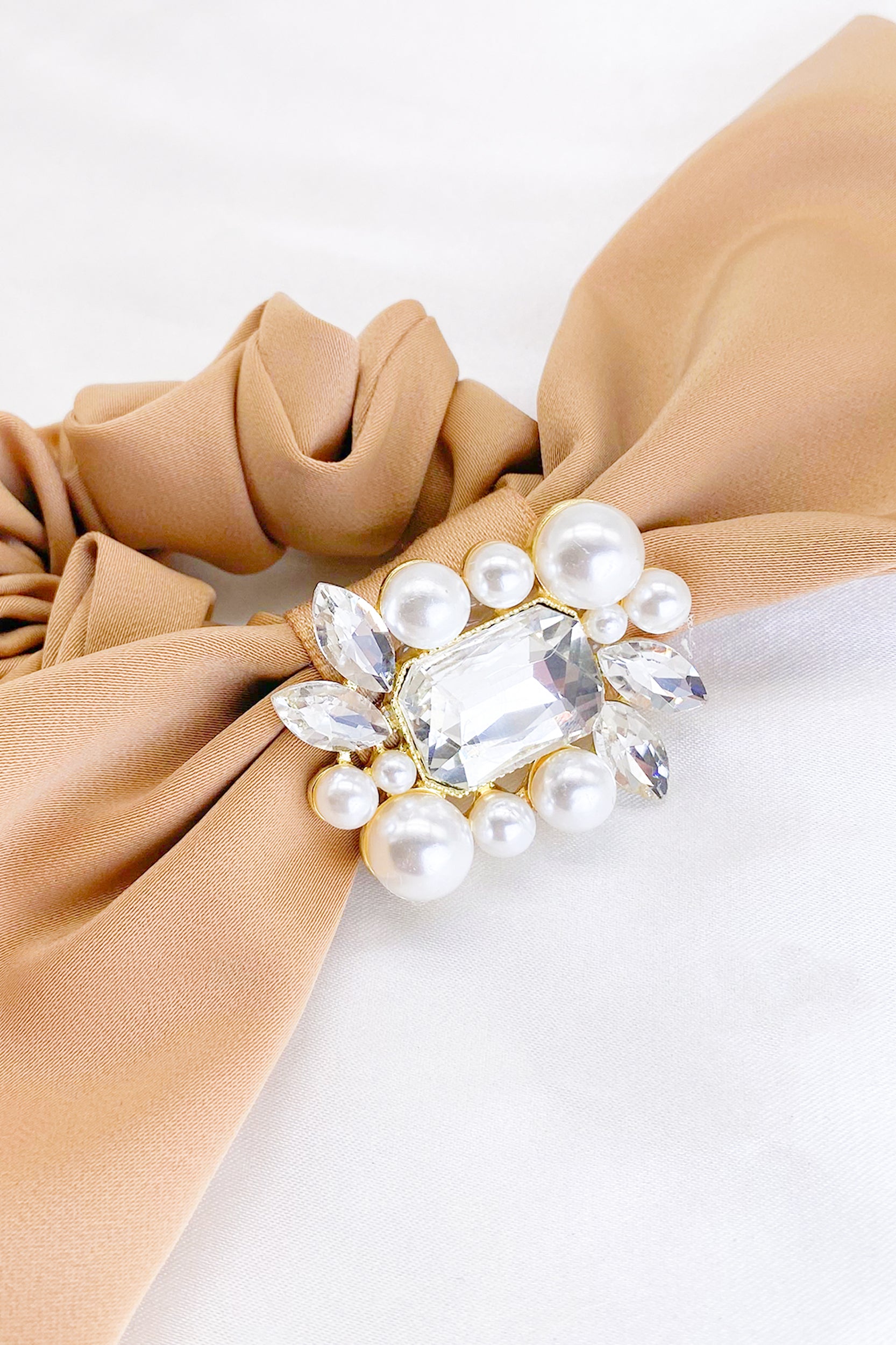 SKYEHelenaPearlCrystalBowHairTie_1_b714e08c-4b77-4eca-acc8-3b309fcb1fa1