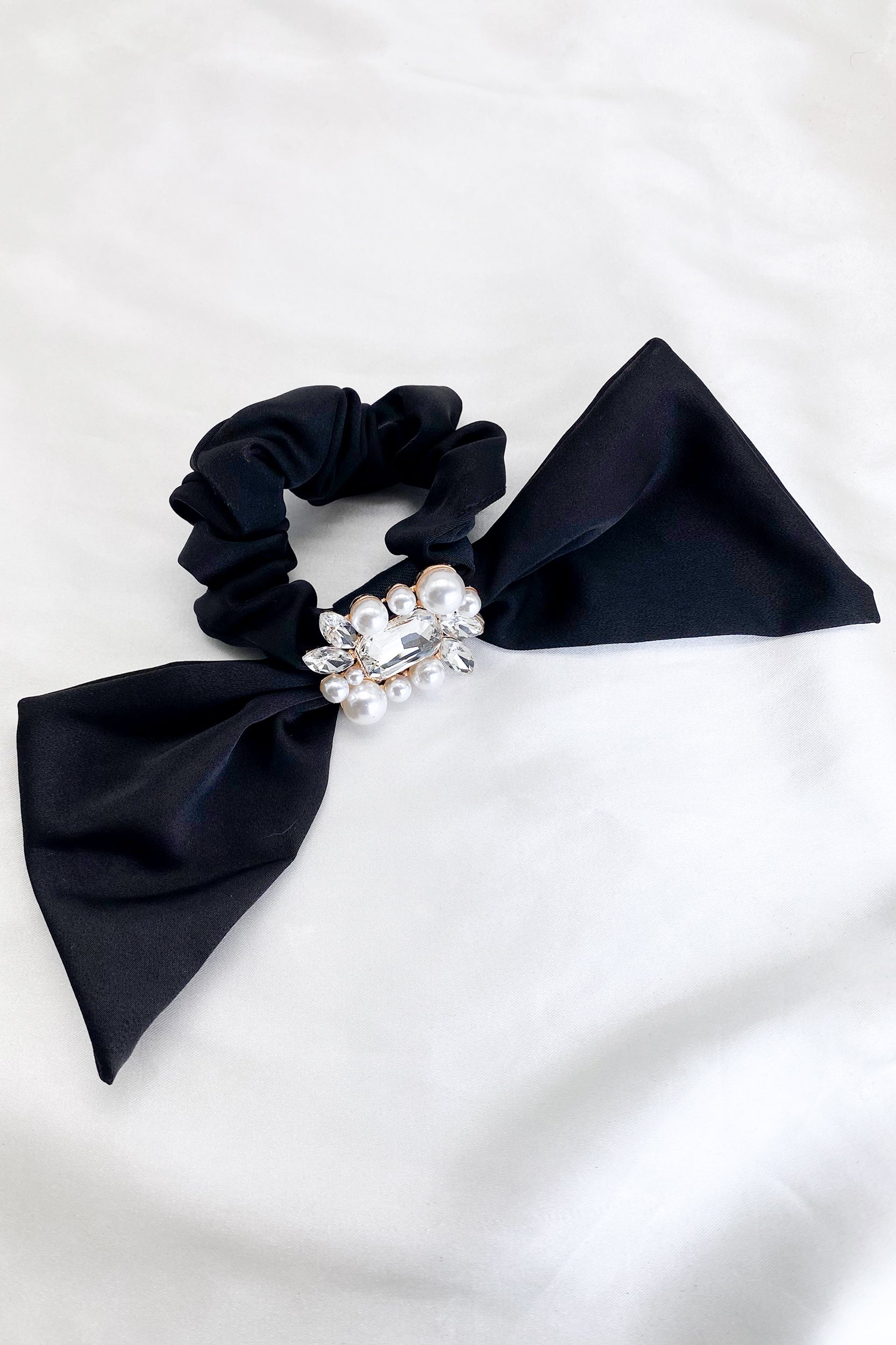 SKYEHelenaPearlCrystalBowHairTie_9_3a22e66d-6c77-4c72-83d0-90fa0d47a910