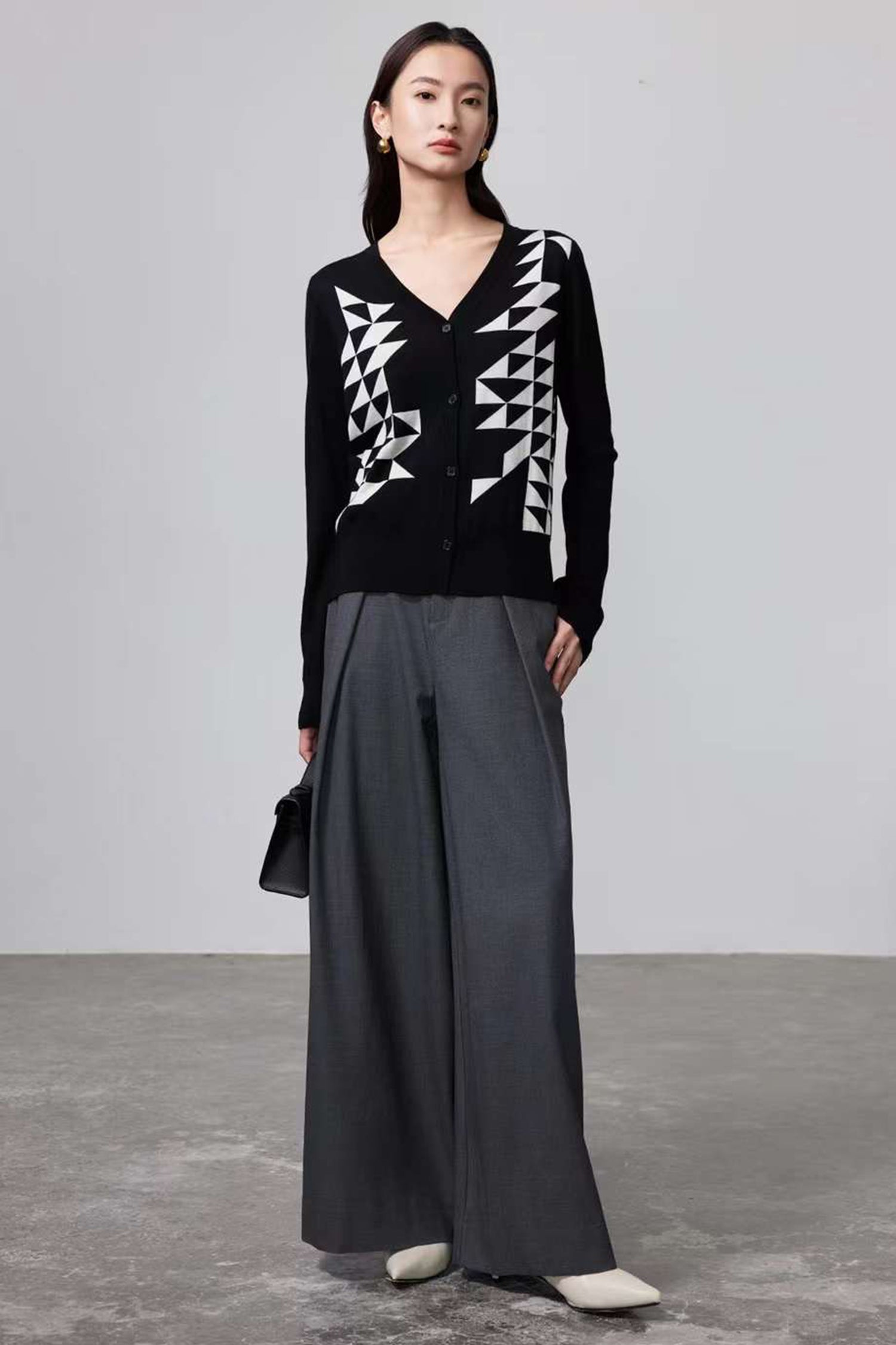 Holly V-neck Geometrical Merino Wool Cardigan