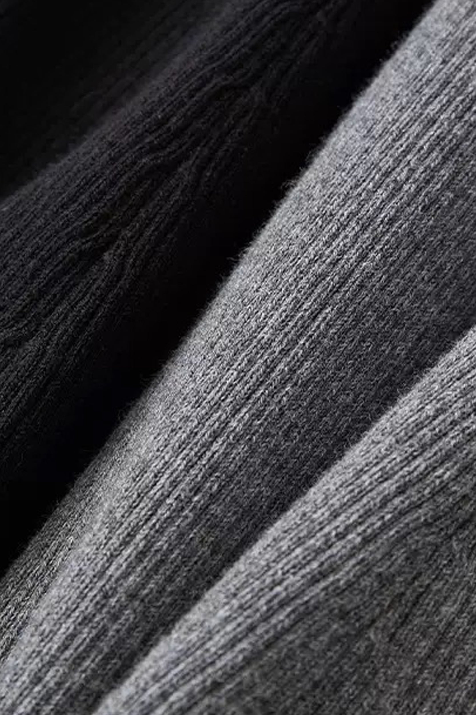 SKYEMarianneMerinoWoolRibbedKnitMidiSkirt_0000s_0006_Background_775d6182-c704-434a-9eab-47777c0e7320