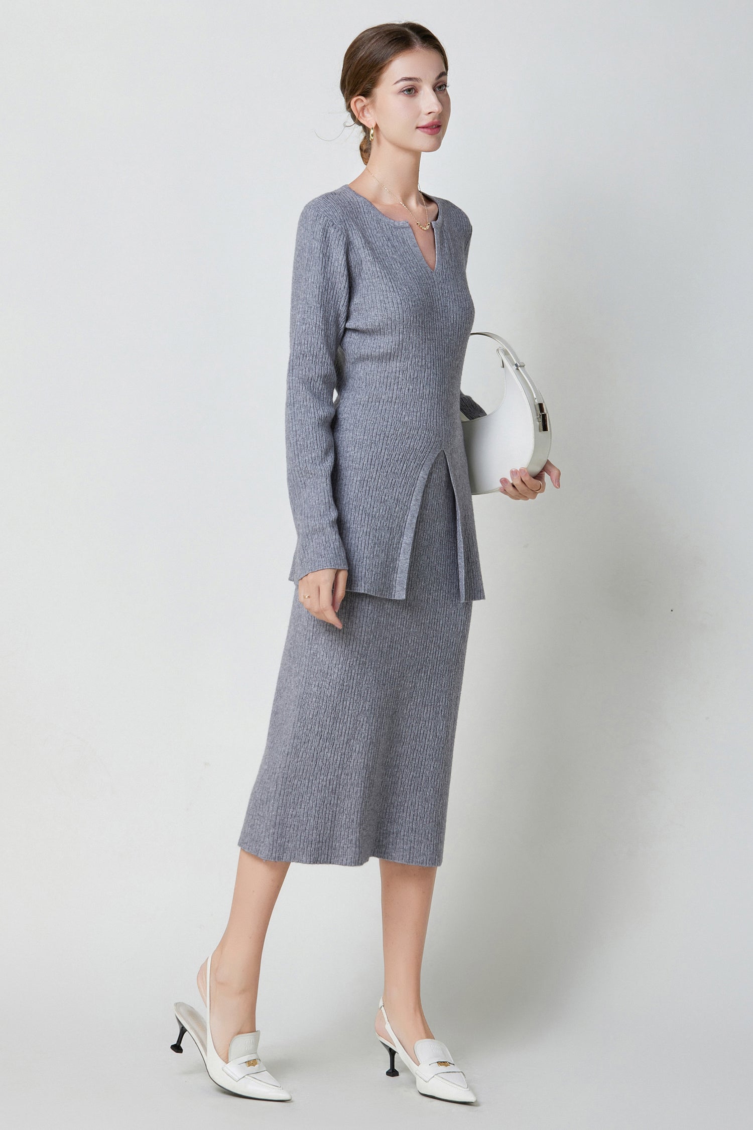 SKYENewImageTemplate_0016s_0011_Grey