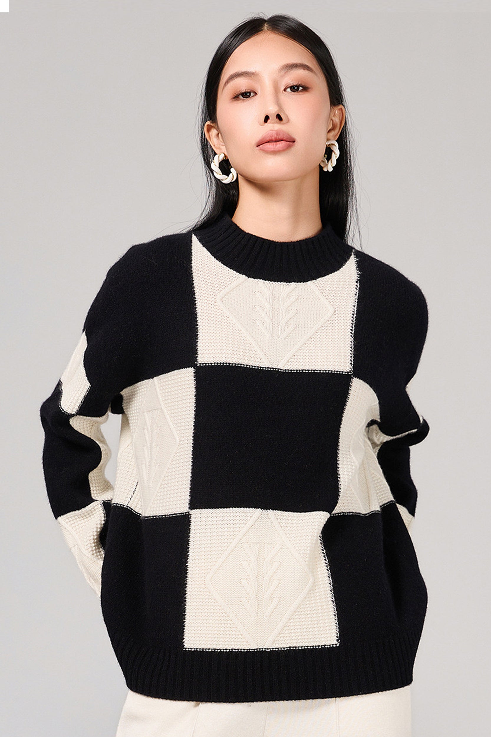 SKYESeraphinaCheckeredMerinoWoolSweater_0000s_0005_Backgroundc