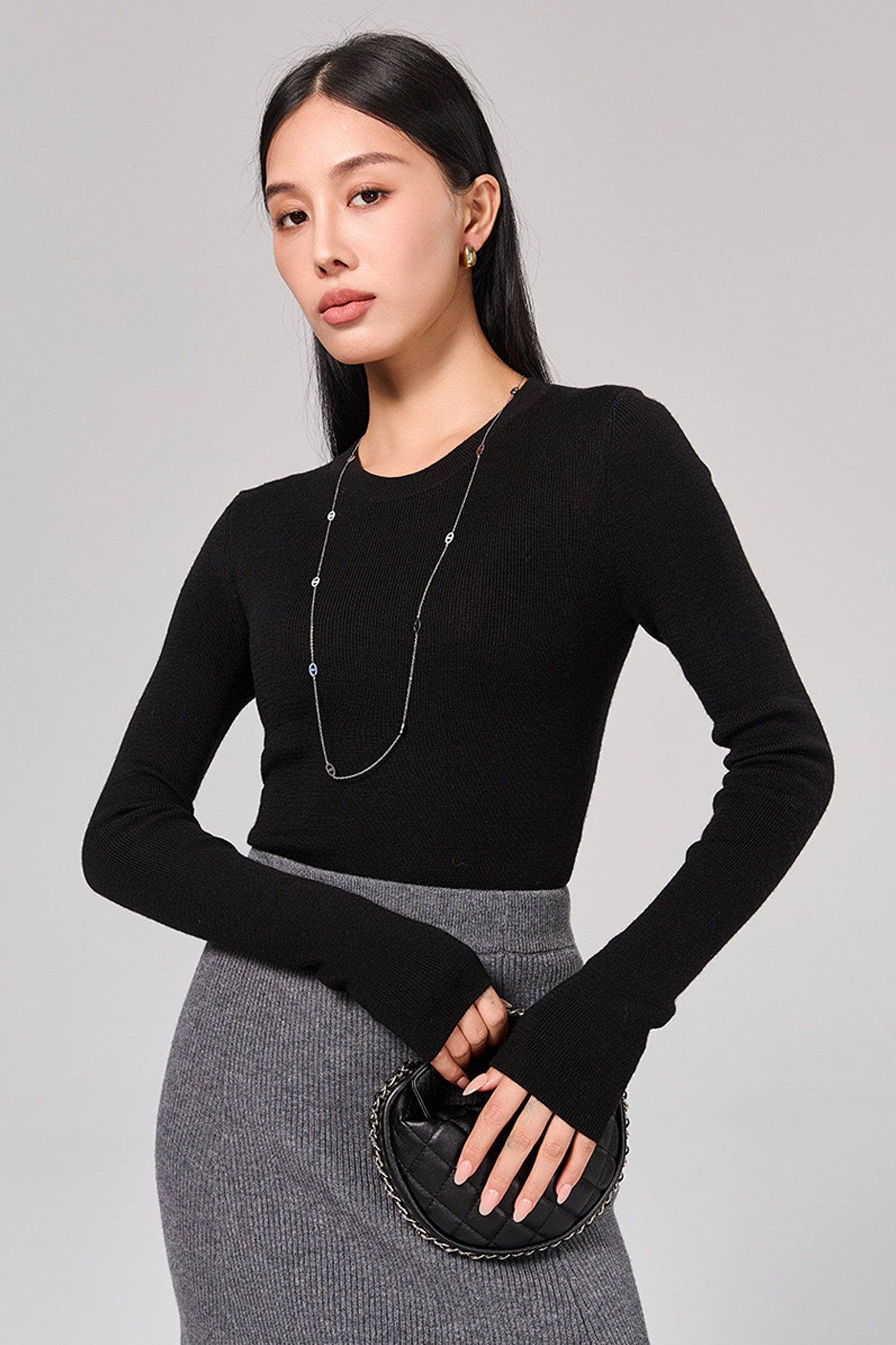 SKYESiennaMerinoWoolLongSleeveSweater_0000s_0001_Background