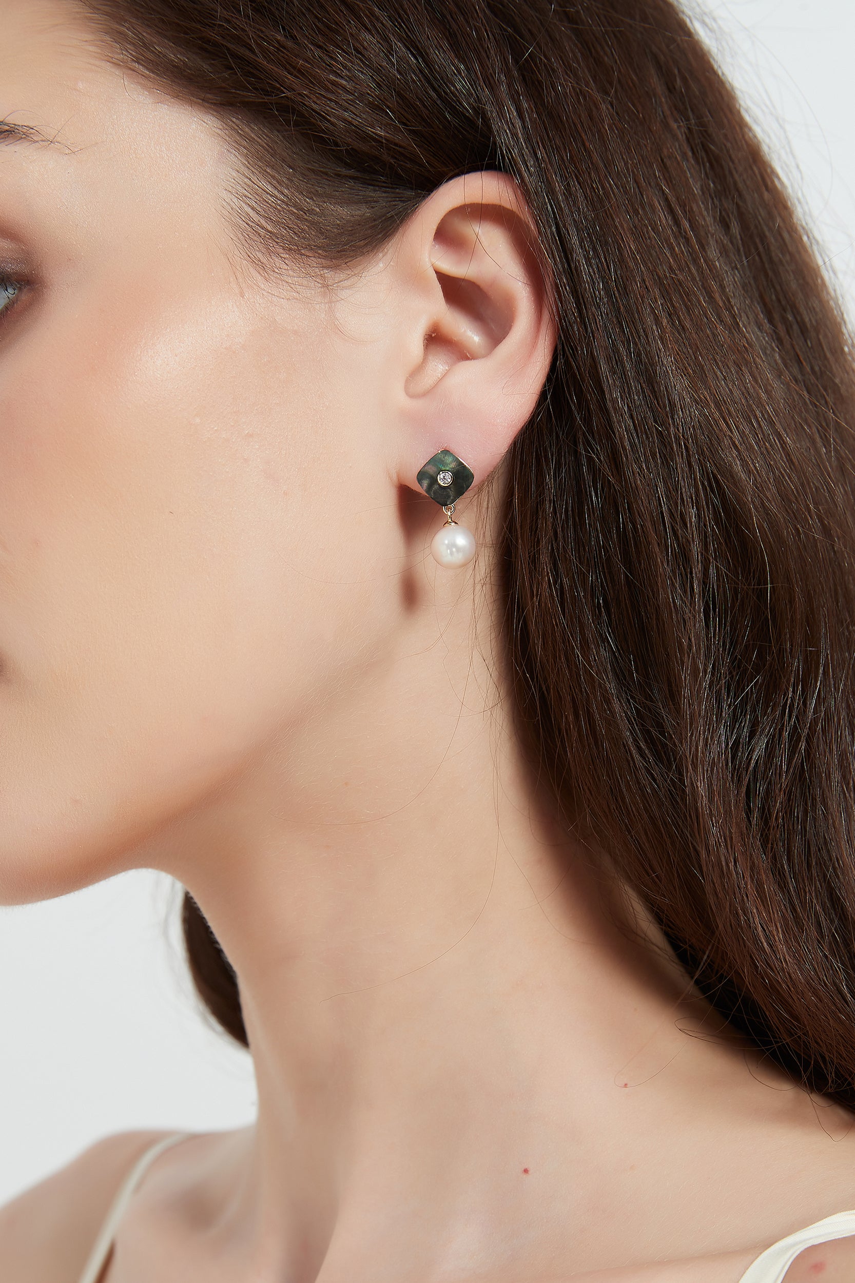 Talia Mother-of-Pearl 18K Gold Earrings
