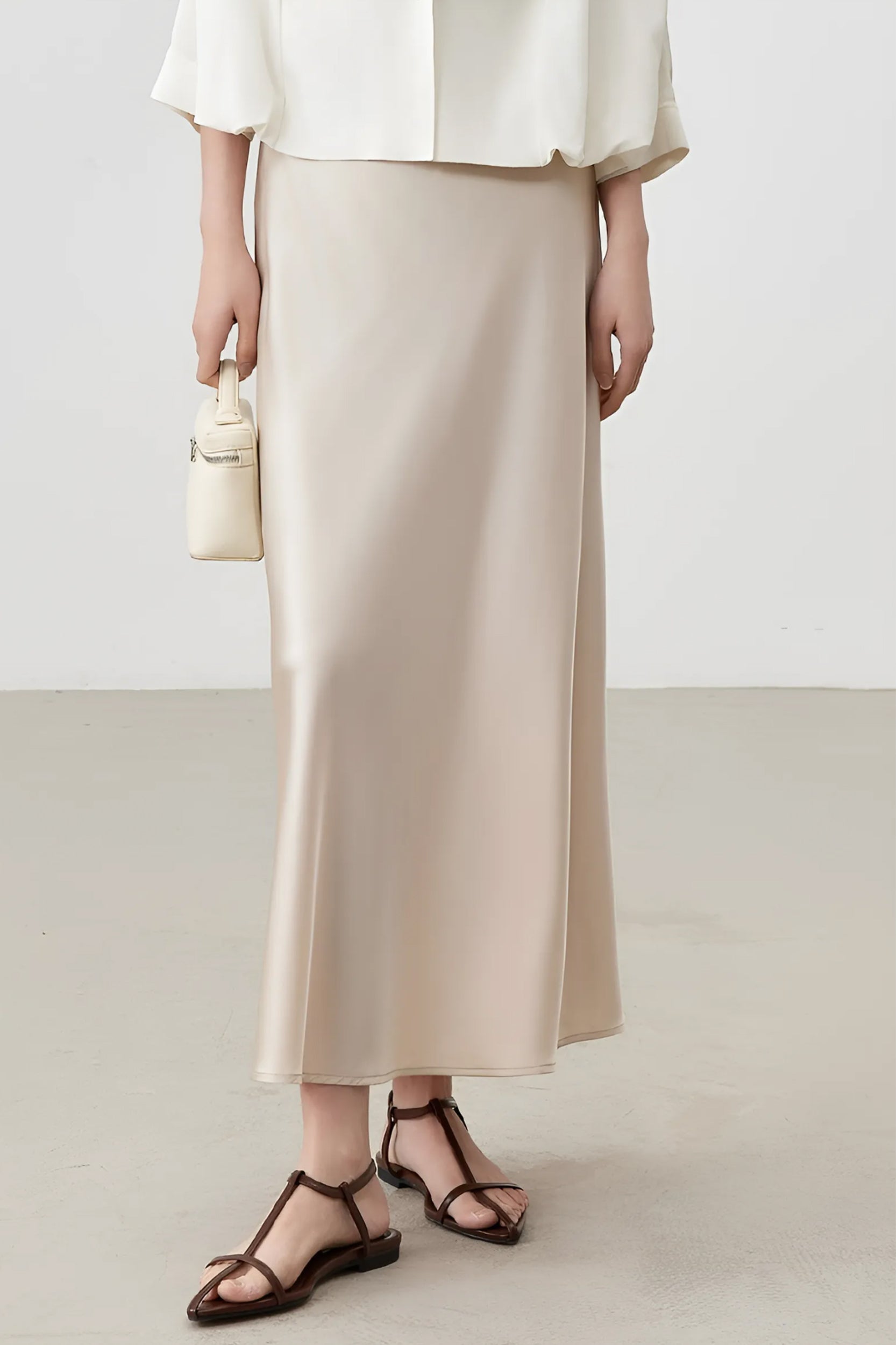 SKYEYaraSilkStretchWaistMidiSkirt_12