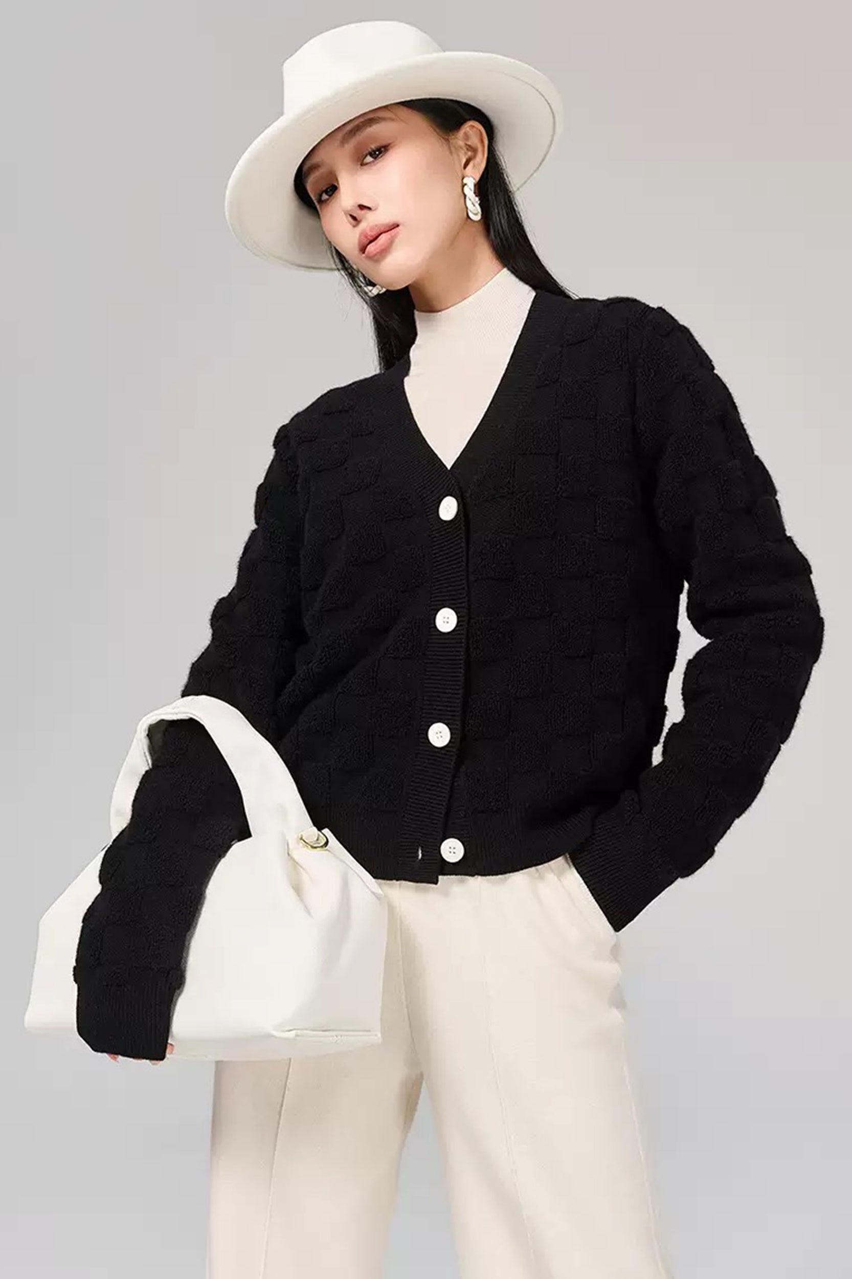 SKYEYasmineV-neckCheckeredTextureCardigan_0000s_0004_2023-10-09213239_1