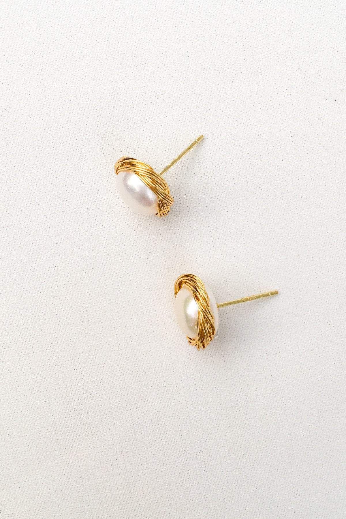 SKYE San Francisco SF shop ethical sustainable modern minimalist luxury women jewelry 2020 Aadi 18K Gold Freshwater Pearl Earrings 2