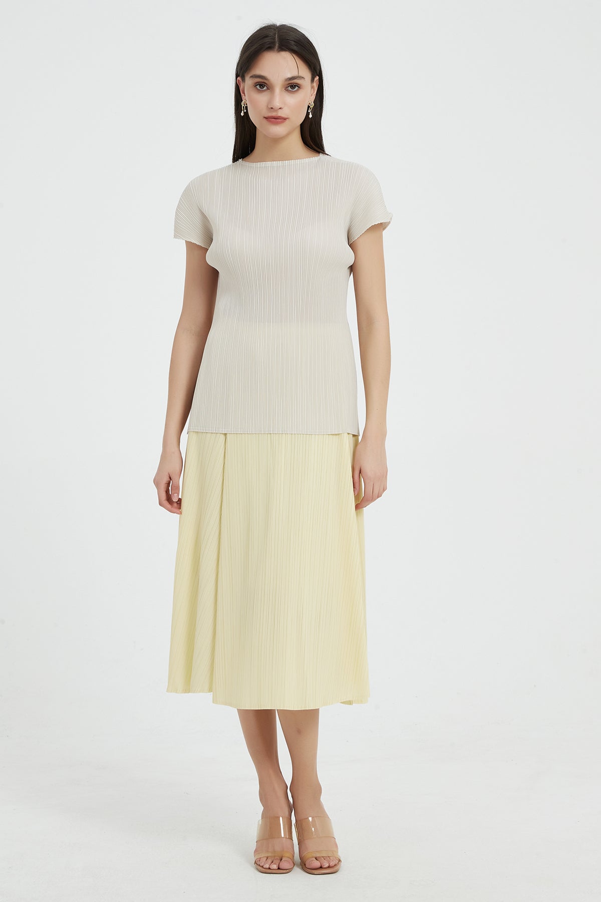 SKYE Allegra Short Sleeve Pleated Top white