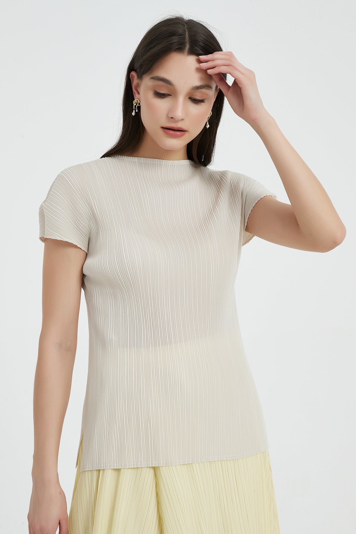 SKYE-Allegra-Short-Sleeve-Pleated-Top-white6