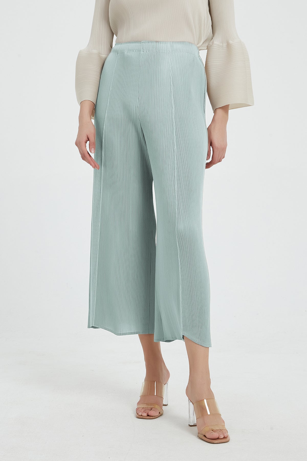 SKYE Faye Washable Silk Pants Light green2