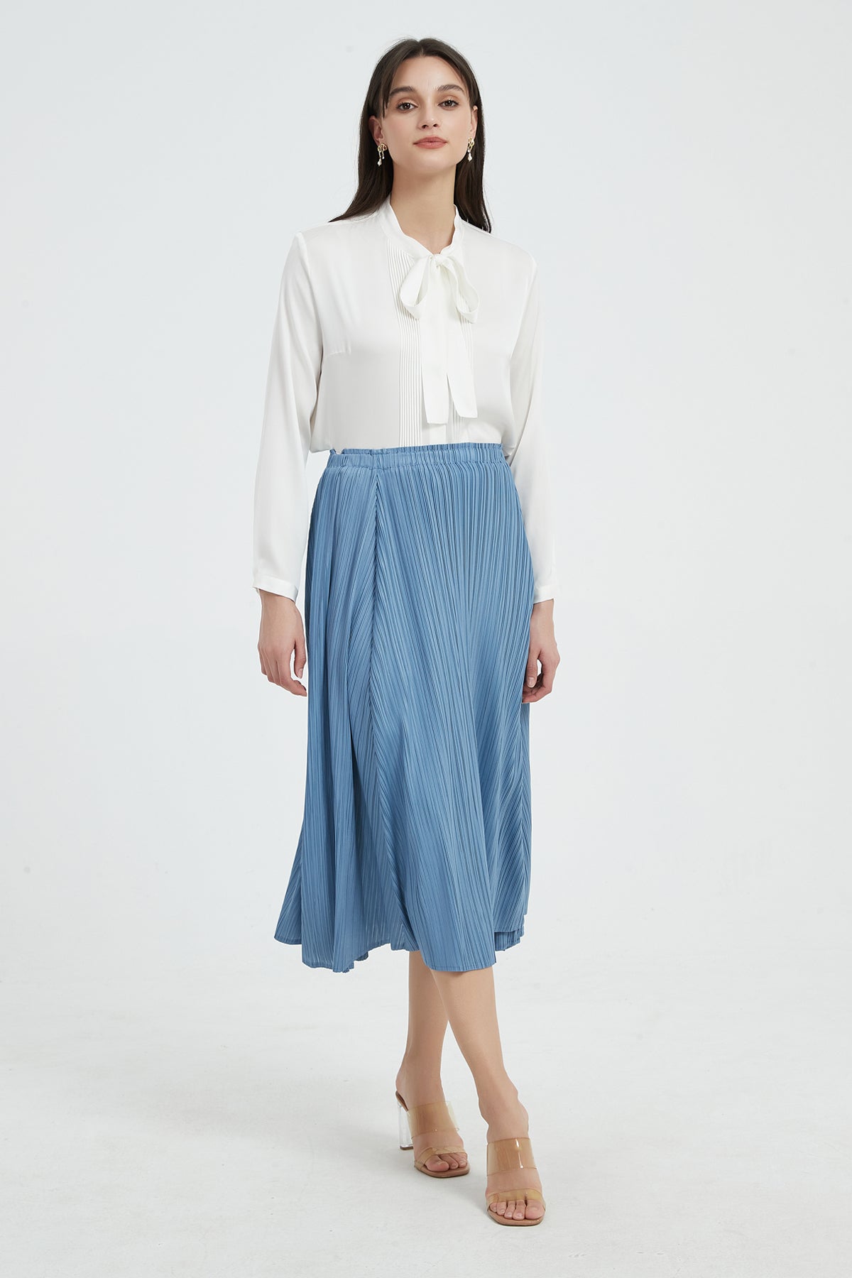 SKYE Gwyneth Midi Pleated Skirt Blue4