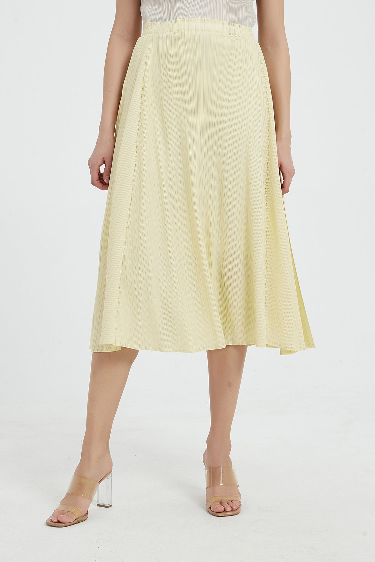 SKYE Gwyneth Midi Pleated Skirt Yellow