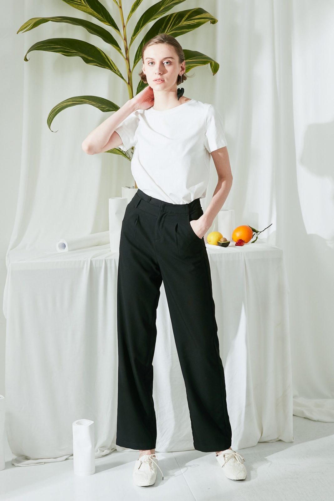SKYE SF modern minimalist women clothing fashion Brielle Pants Black 2
