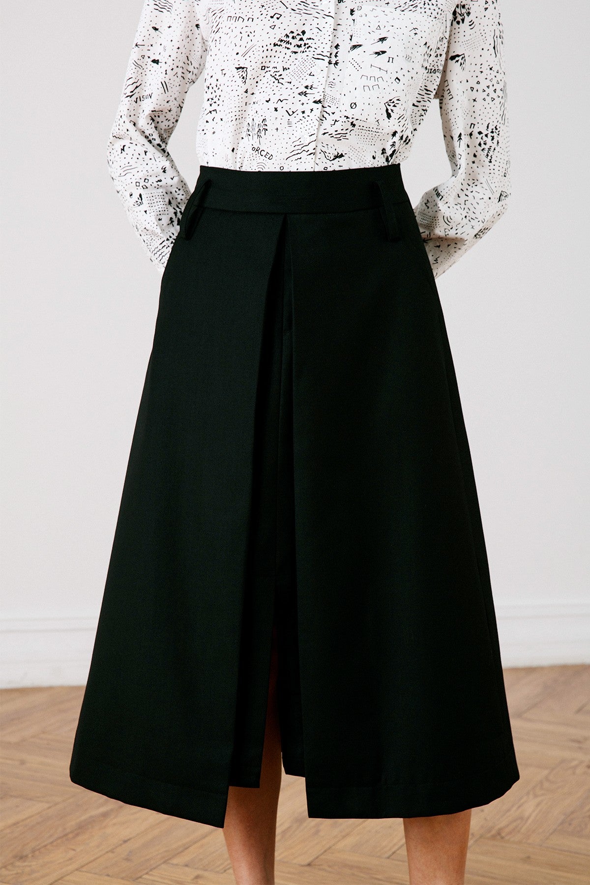 SKYE San Francisco SF California shop ethical sustainable modern chic minimalist luxury clothing women fashion Lulu Midi Skirt black 4
