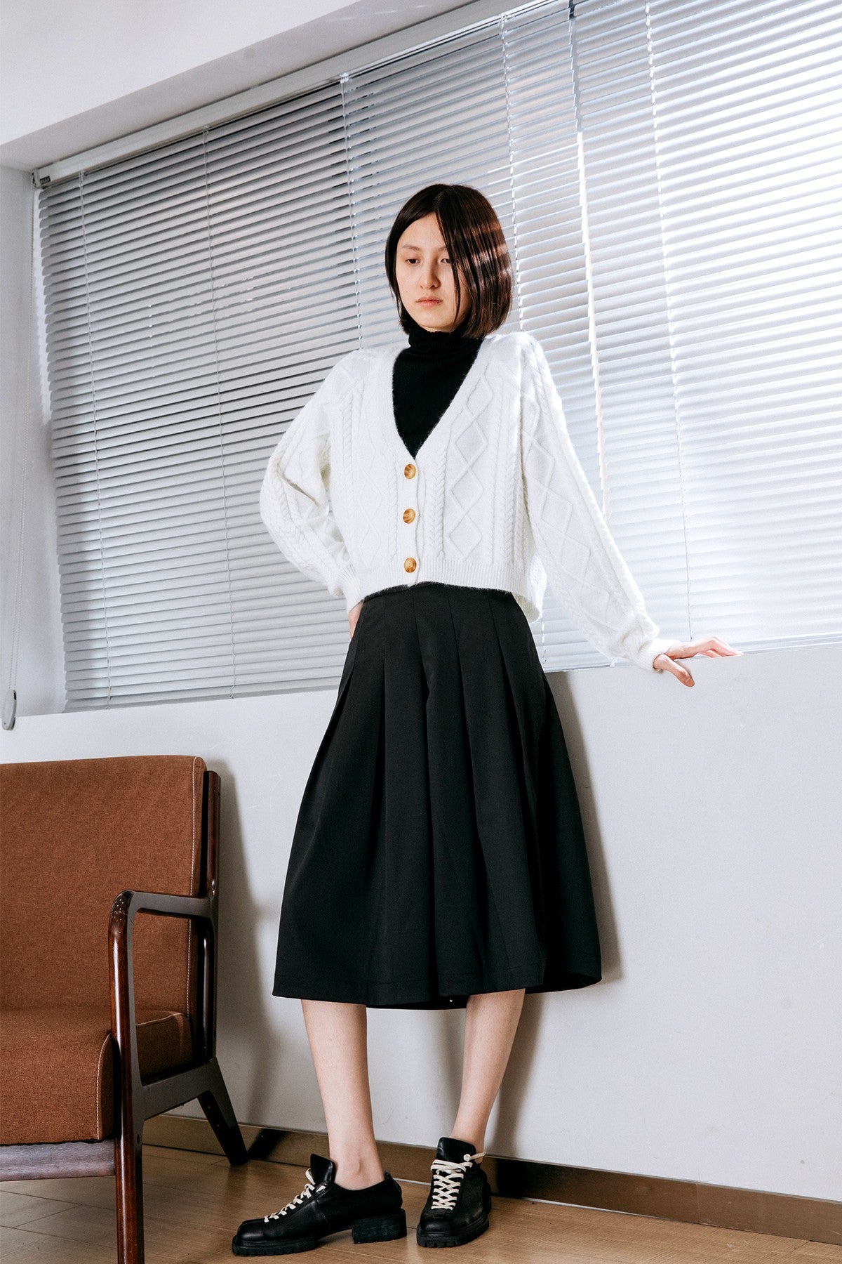 SKYE San Francisco SF California shop ethical sustainable modern chic minimalist luxury clothing women fashion Quintin Pleated Culottes black 6