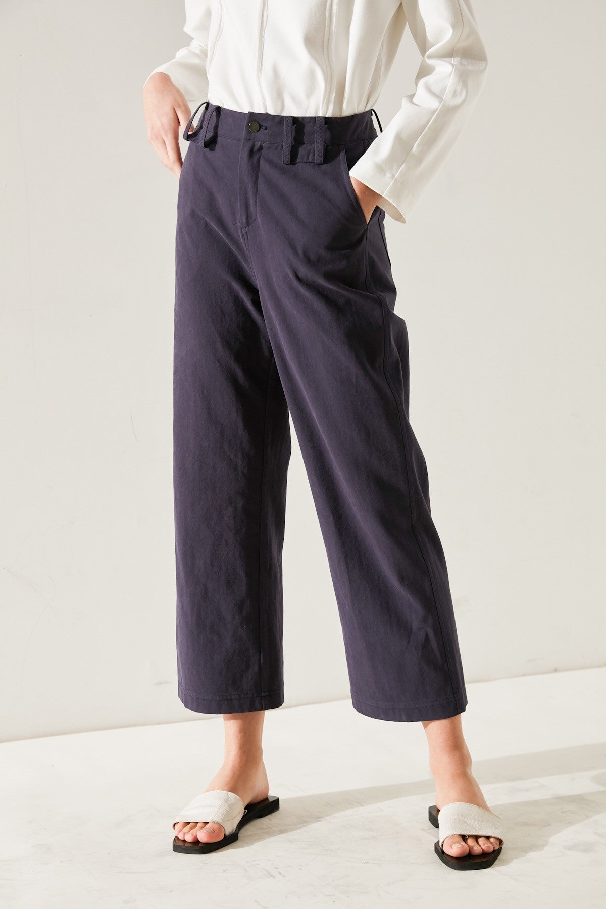 SKYE San Francisco SF California shop ethical sustainable modern minimalist quality women clothing fashion Fayette Cropped Pants 5