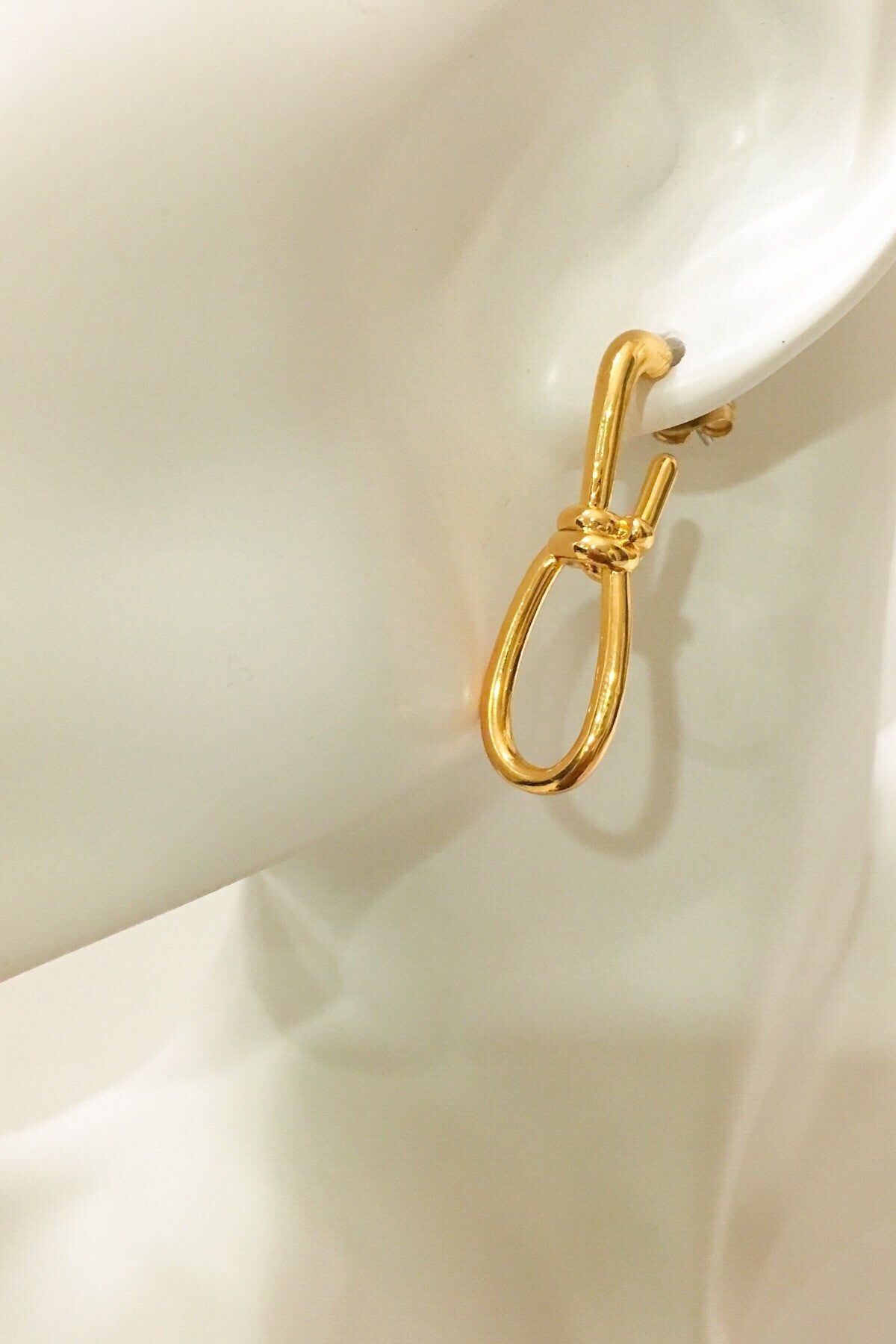 SKYE San Francisco SF California shop ethical sustainable modern minimalist quality women jewelry Artus 18K Gold Earrings 3
