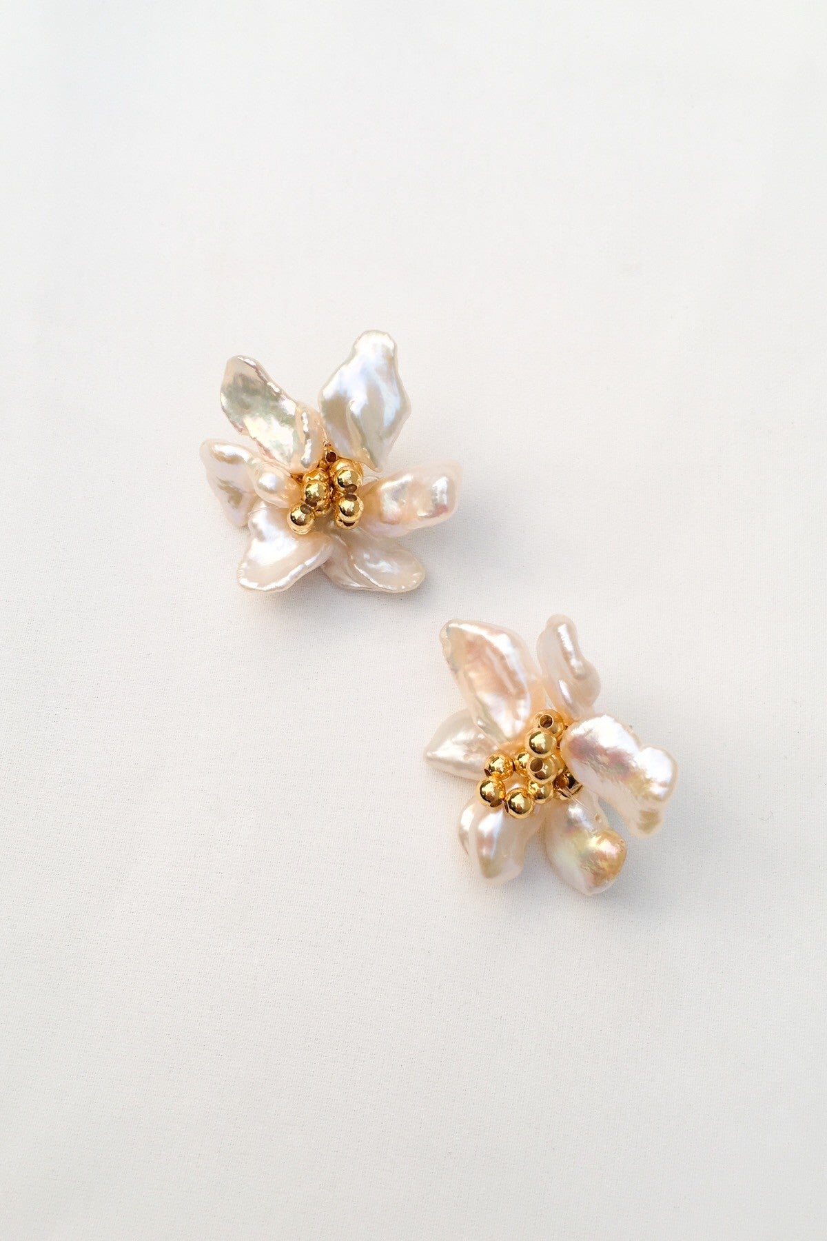 SKYE San Francisco SF California shop ethical sustainable modern minimalist quality women jewelry Fleur 18K Gold Freshwater Pearl Earrings 3