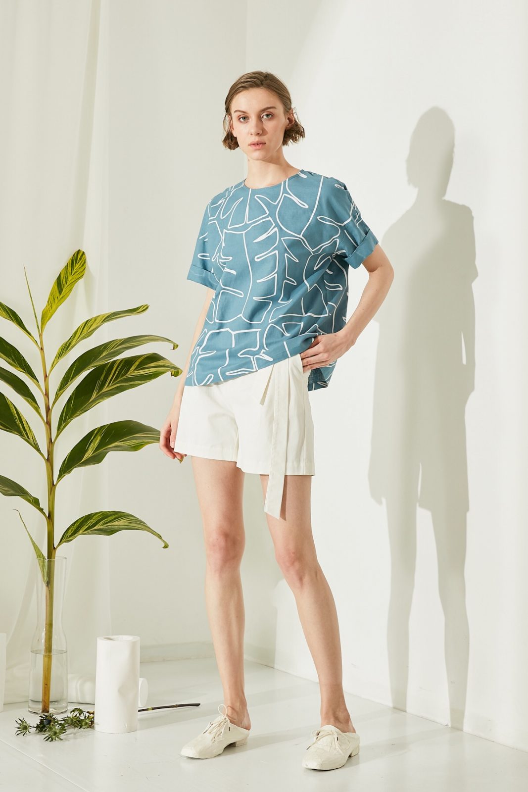 SKYE San Francisco SF ethical modern minimalist quality women clothing fashion Jayla Hand Drawn Print Top blue 2