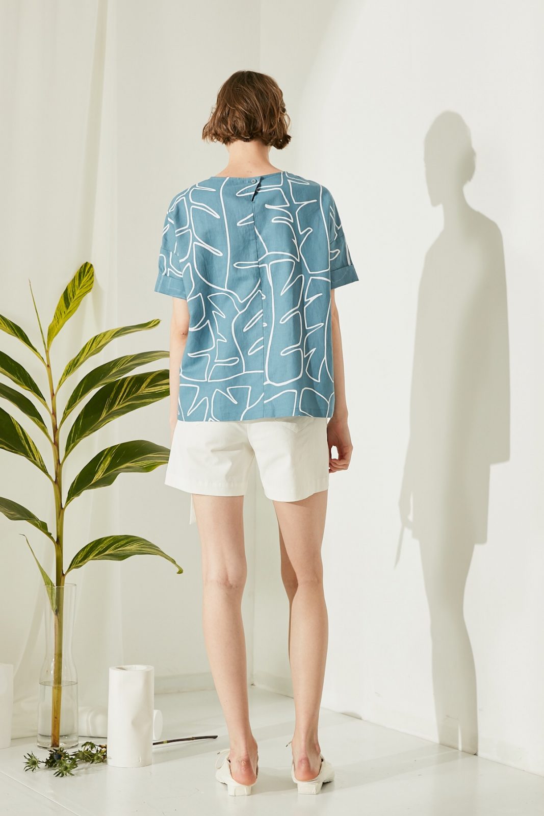 SKYE San Francisco SF ethical modern minimalist quality women clothing fashion Jayla Hand Drawn Print Top blue 3