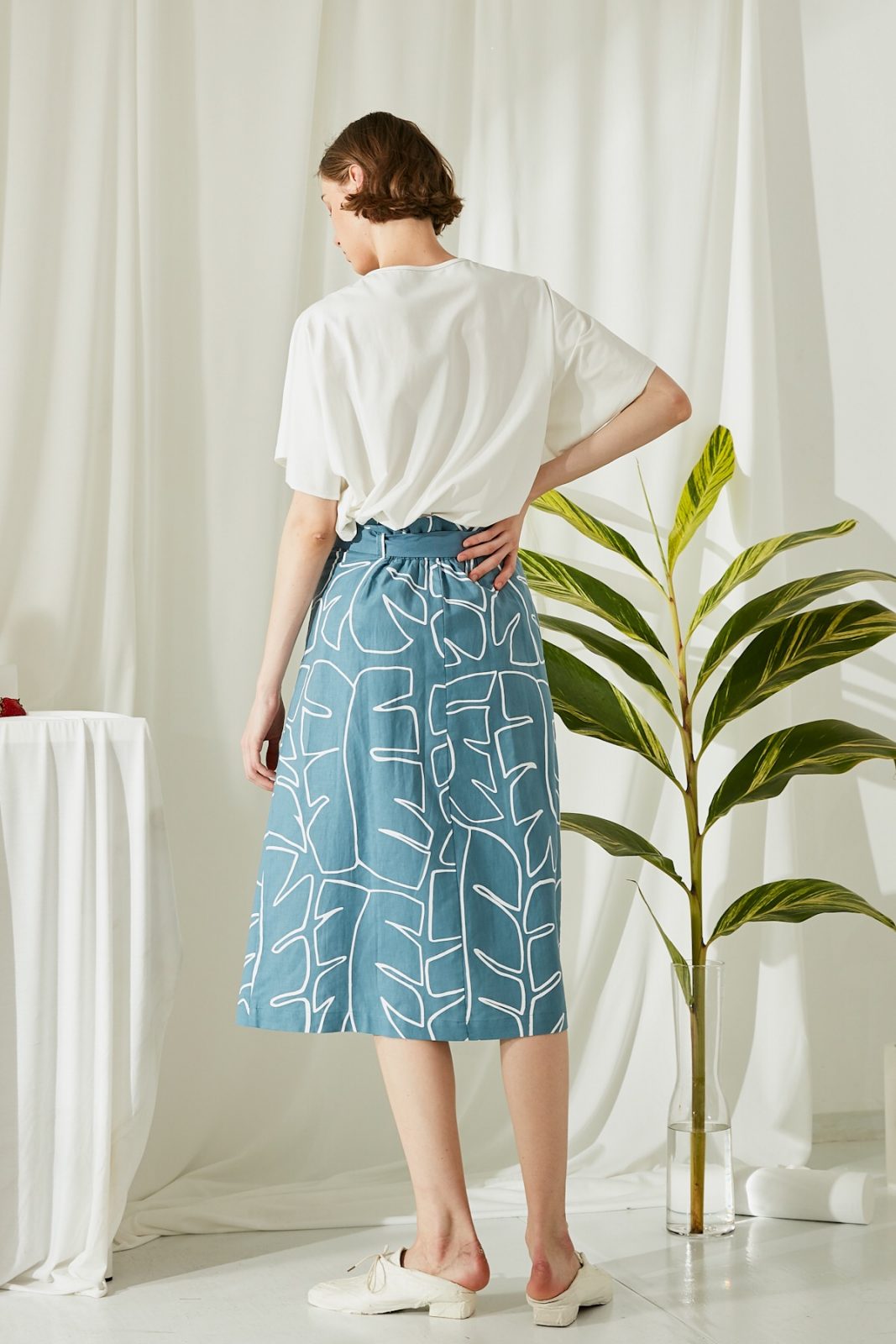 SKYE San Francisco SF ethical modern minimalist quality women clothing fashion Jolee Hand Drawn Print Midi Skirt blue 3