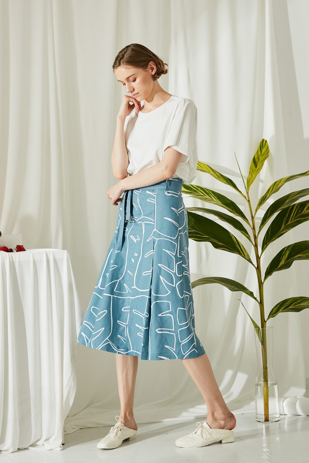 SKYE San Francisco SF ethical modern minimalist quality women clothing fashion Jolee Hand Drawn Print Midi Skirt blue 4