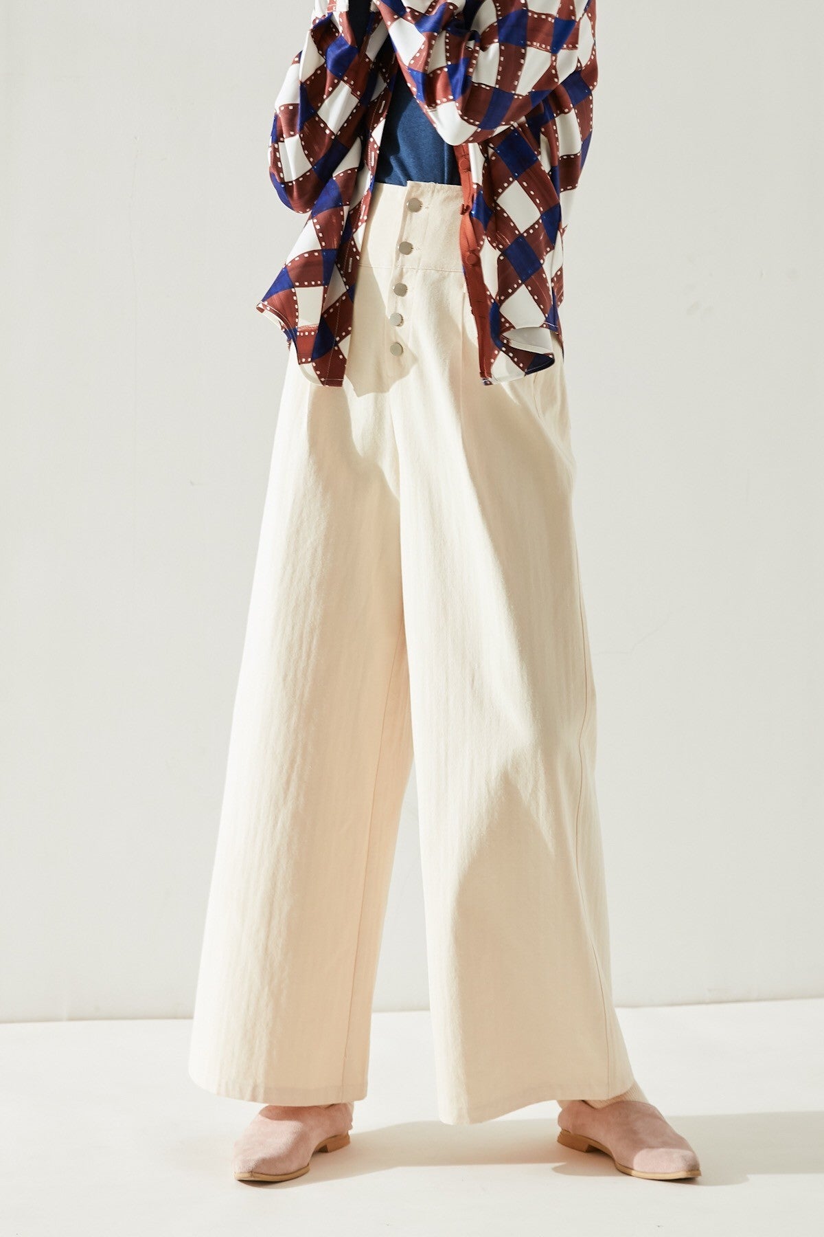 SKYE San Francisco SF shop ethical sustainable modern minimalist elegant quality women clothing fashion brand Nathalie Wide Leg Pants Ivory 3