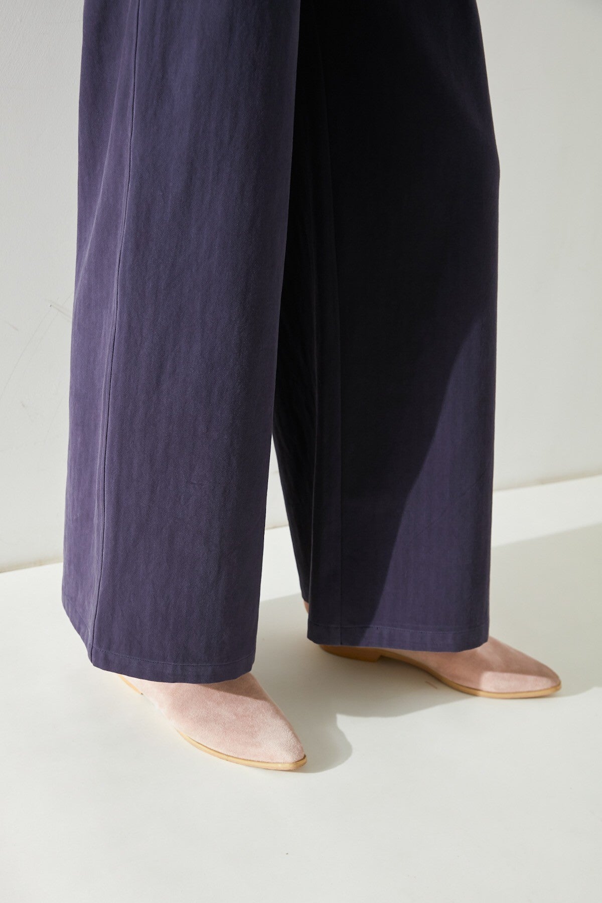 SKYE San Francisco SF shop ethical sustainable modern minimalist elegant quality women clothing fashion brand Nathalie Wide Leg Pants Navy 2