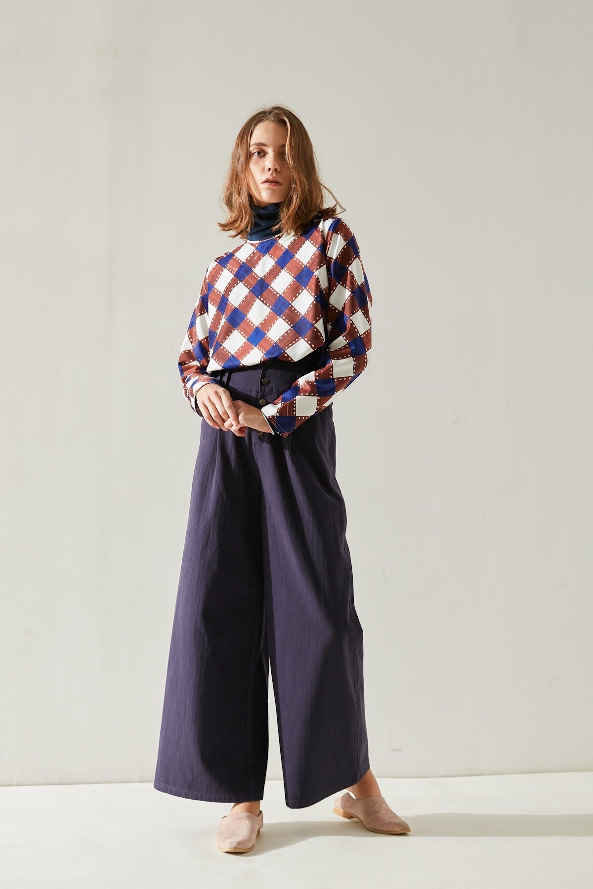 Zara - ZARA HIGH WAISTED PANTS on Designer Wardrobe