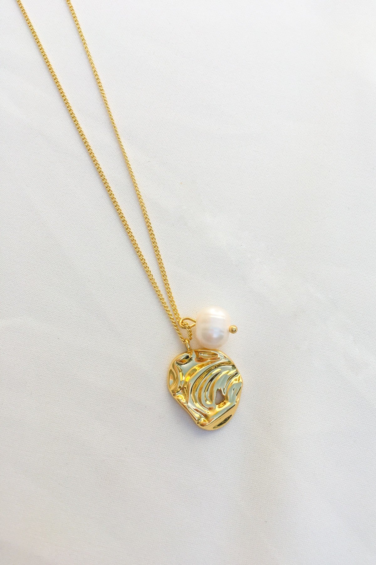 SKYE San Francisco SF shop ethical sustainable modern minimalist luxury women jewelry Spring 2020 Coquille 18K Gold Freshwater Pearl Necklace seashell