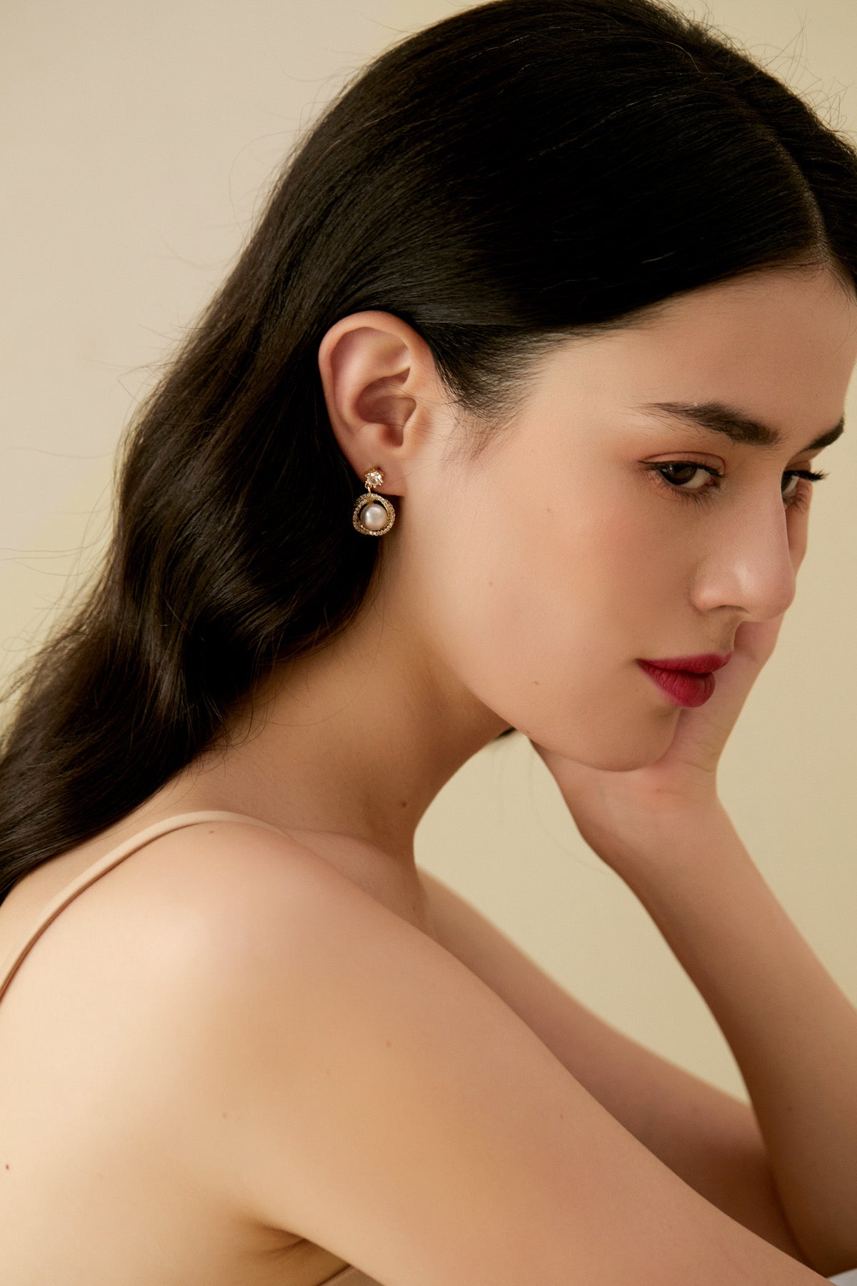 SKYE San Francisco Shop Chic Modern Elegant Classy Women Jewelry French Parisian Minimalist Alexandrine 18K Gold Crystal Pearl Earrings 2