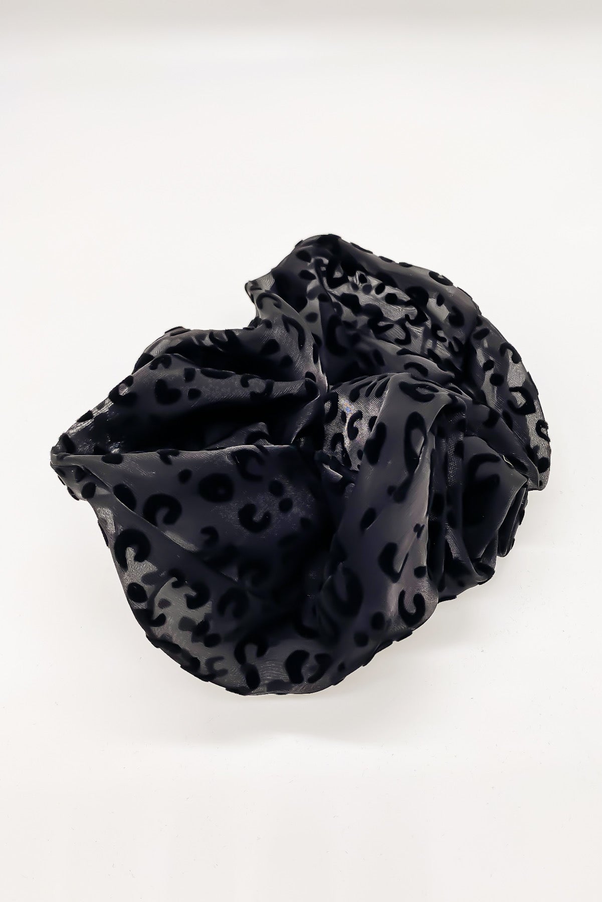 SKYE San Francisco Shop Chic Modern Elegant Classy Women Jewelry French Parisian Minimalist Calliope Leopard Print Velvet Scrunchie 2
