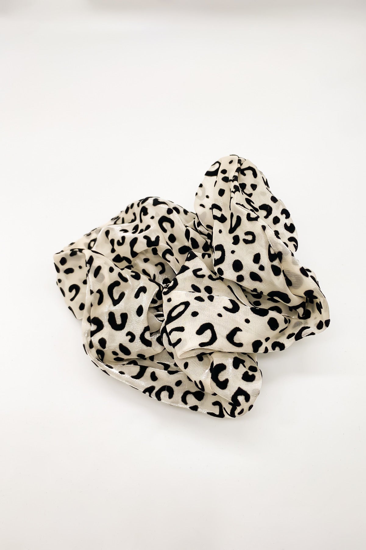 SKYE San Francisco Shop Chic Modern Elegant Classy Women Jewelry French Parisian Minimalist Calliope Leopard Print Velvet Scrunchie 3