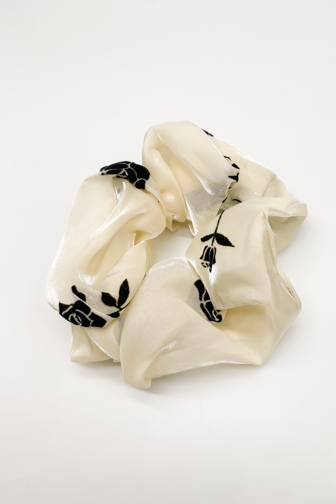 SKYE San Francisco Shop Chic Modern Elegant Classy Women Jewelry French Parisian Minimalist Camora Satin Scrunchie 2