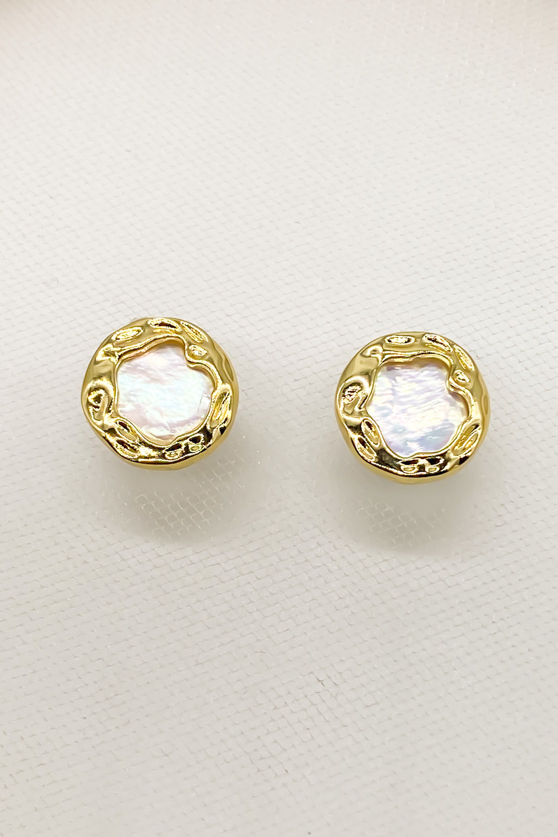 SKYE San Francisco Shop Chic Modern Elegant Classy Women Jewelry French Parisian Minimalist Cecile Freshwater Pearl Earrings 5