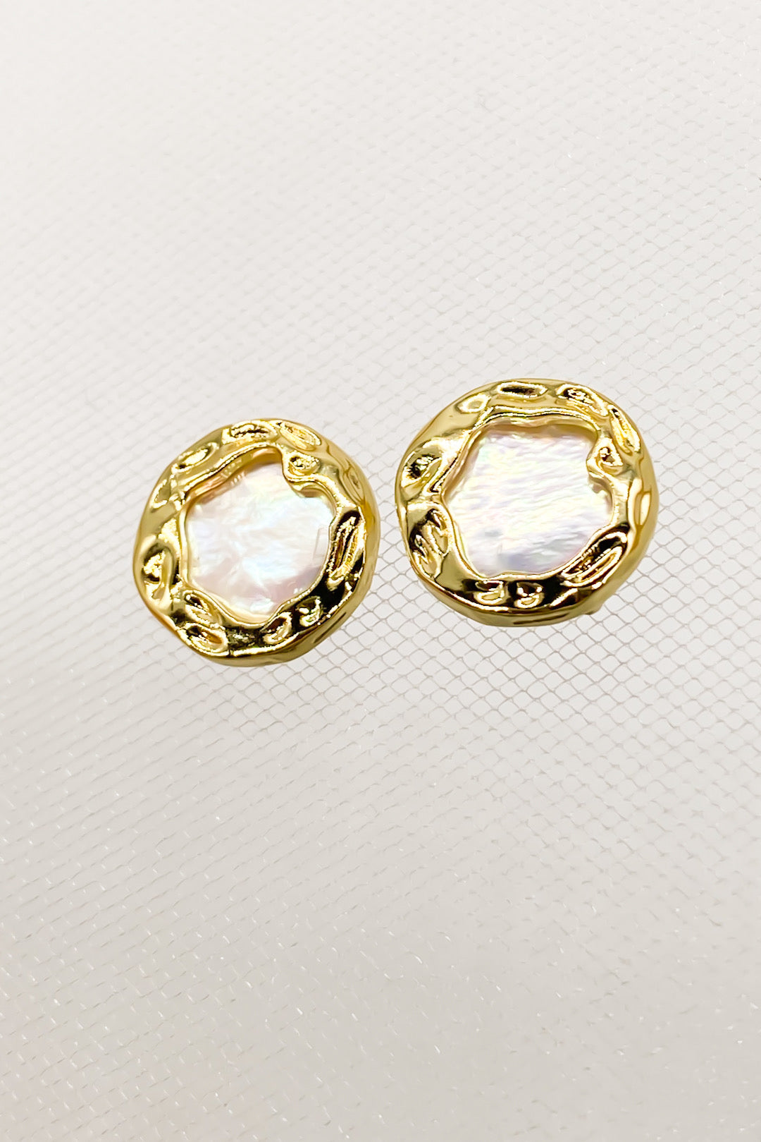 SKYE San Francisco Shop Chic Modern Elegant Classy Women Jewelry French Parisian Minimalist Cecile Freshwater Pearl Earrings 7