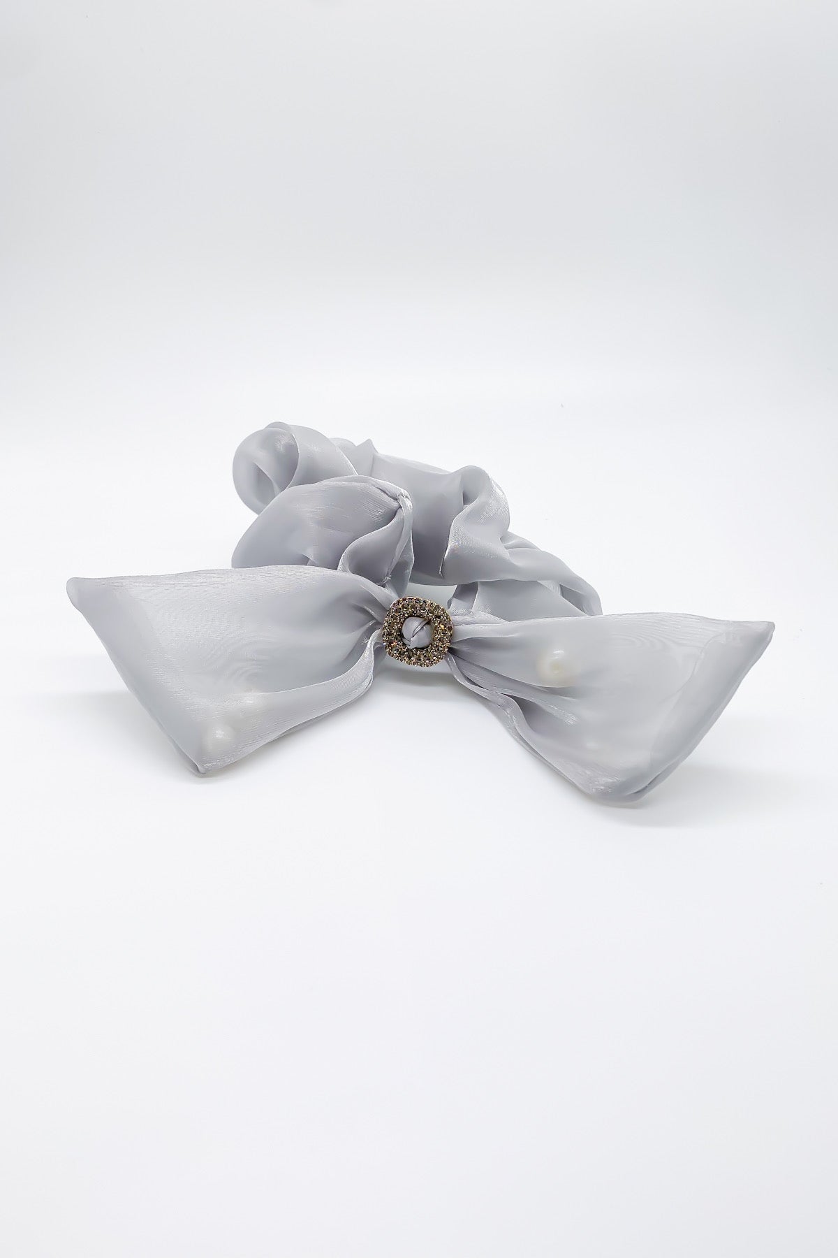 SKYE San Francisco Shop Chic Modern Elegant Classy Women Jewelry French Parisian Minimalist Michelle Organza Pearl Bow Scrunchie 3