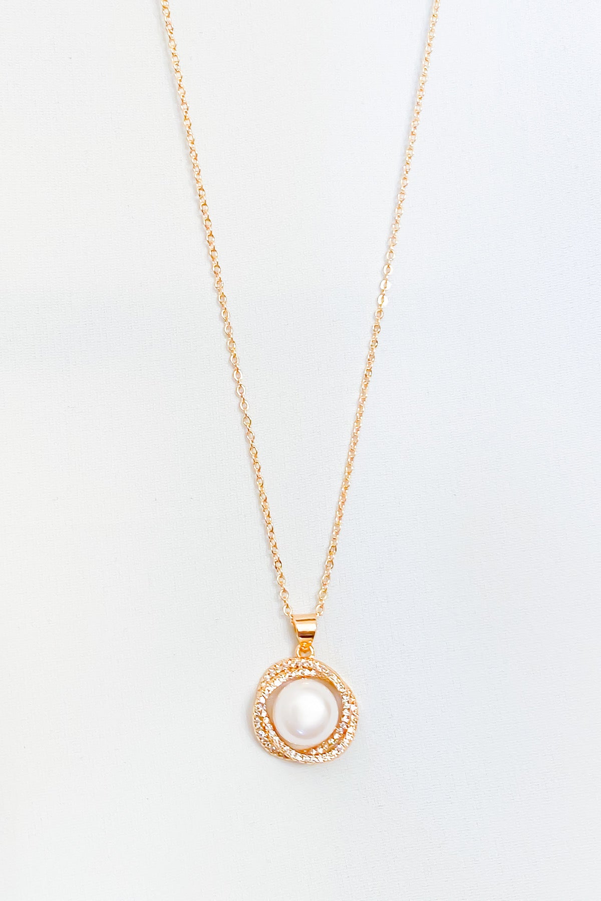 SKYE San Francisco Shop Chic Modern Elegant Classy Women Jewelry French Parisian Minimalist Odina Freshwater Pearl Pendant Necklace 10