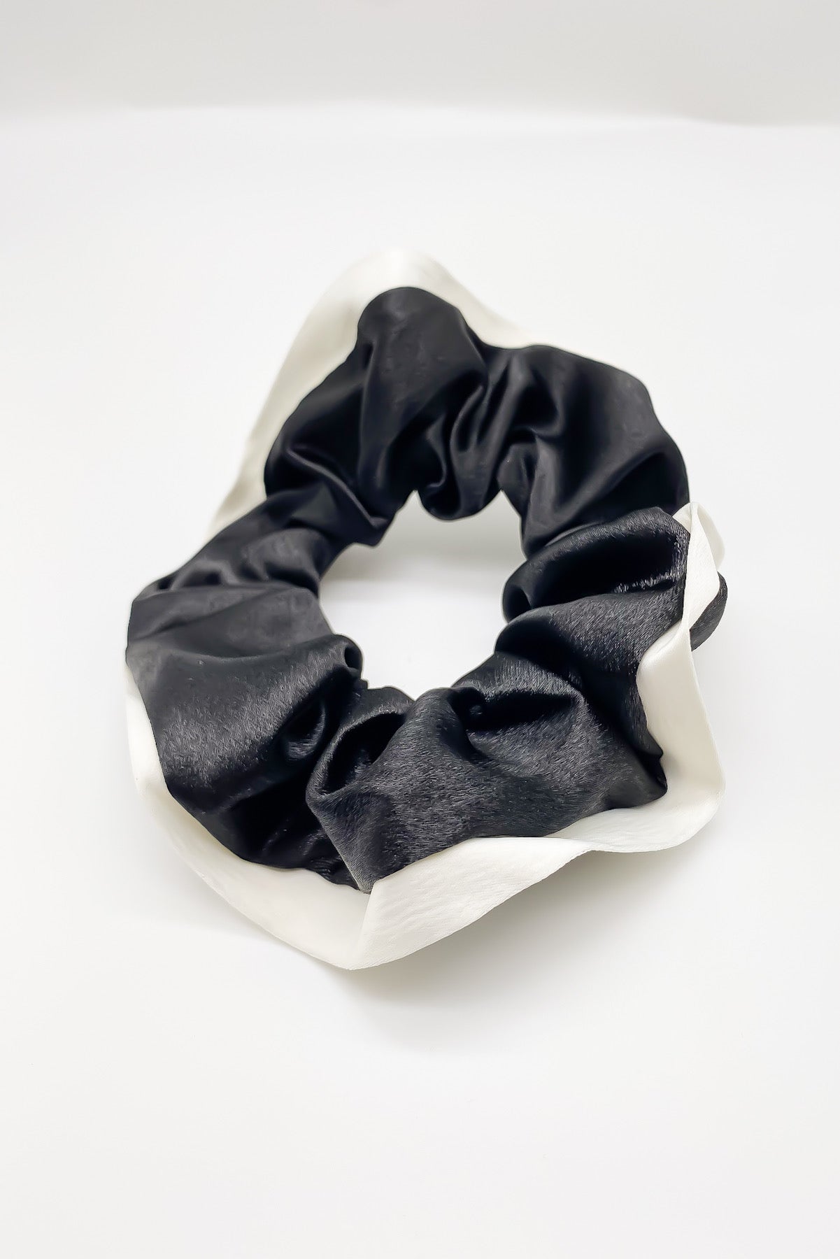 SKYE San Francisco Shop Chic Modern Elegant Classy Women Jewelry French Parisian Minimalist Valentina Satin Scrunchie 3