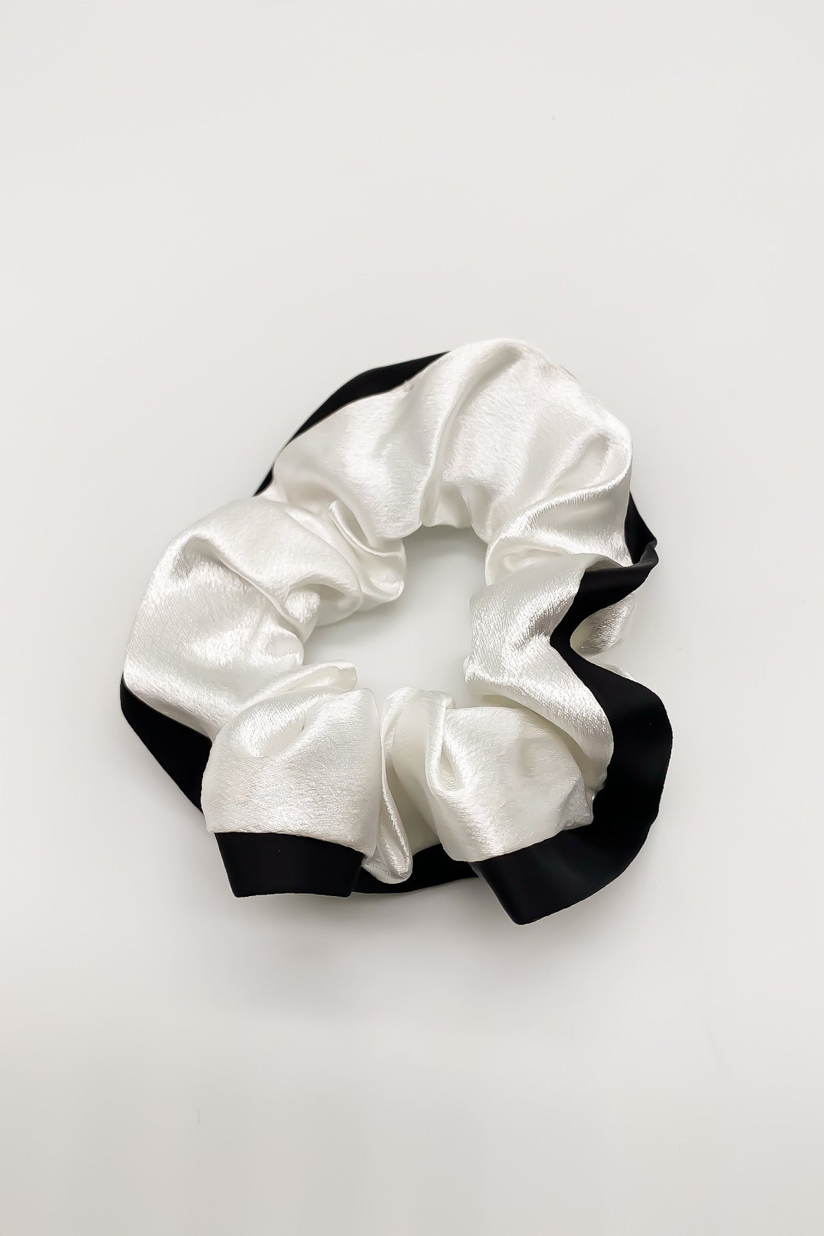 SKYE San Francisco Shop Chic Modern Elegant Classy Women Jewelry French Parisian Minimalist Valentina Satin Scrunchie 5