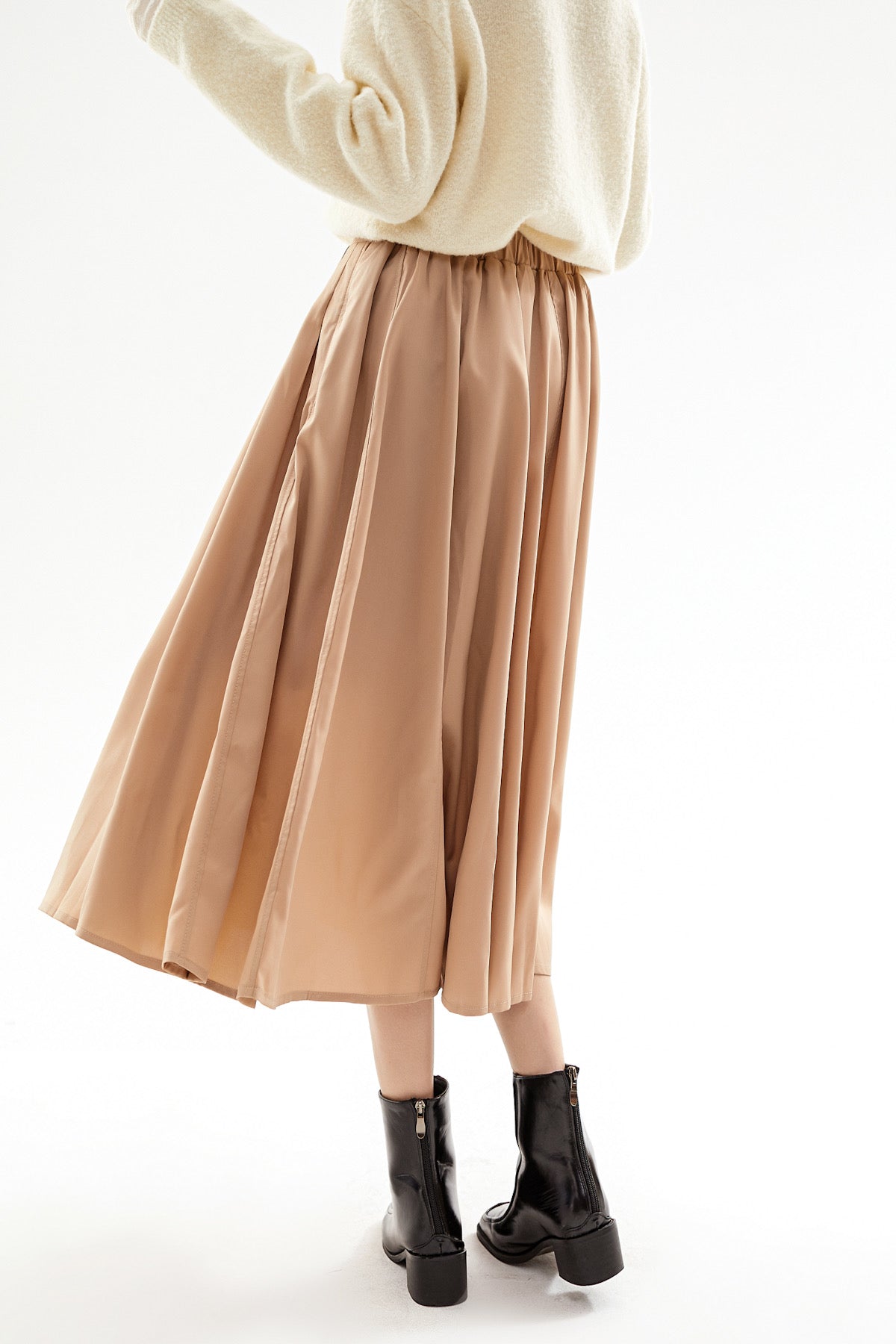 SKYE San Francisco Shop SF Chic Modern Elegant Classy Women Clothing French Parisian Minimalist Fashion Style Janine Midi Skirt beige 3